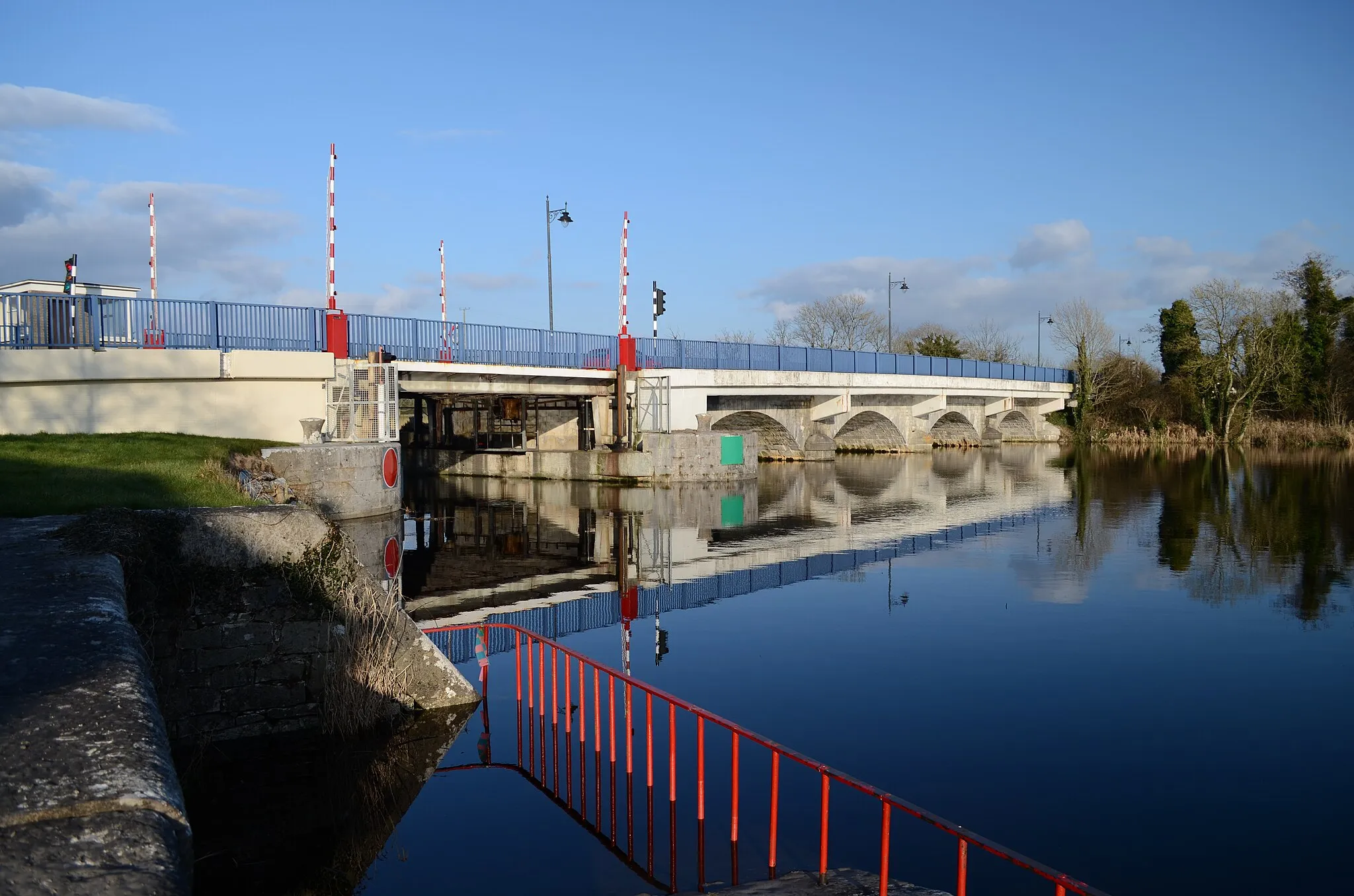 Photo showing: County Longford, Termonbarry Bridge.