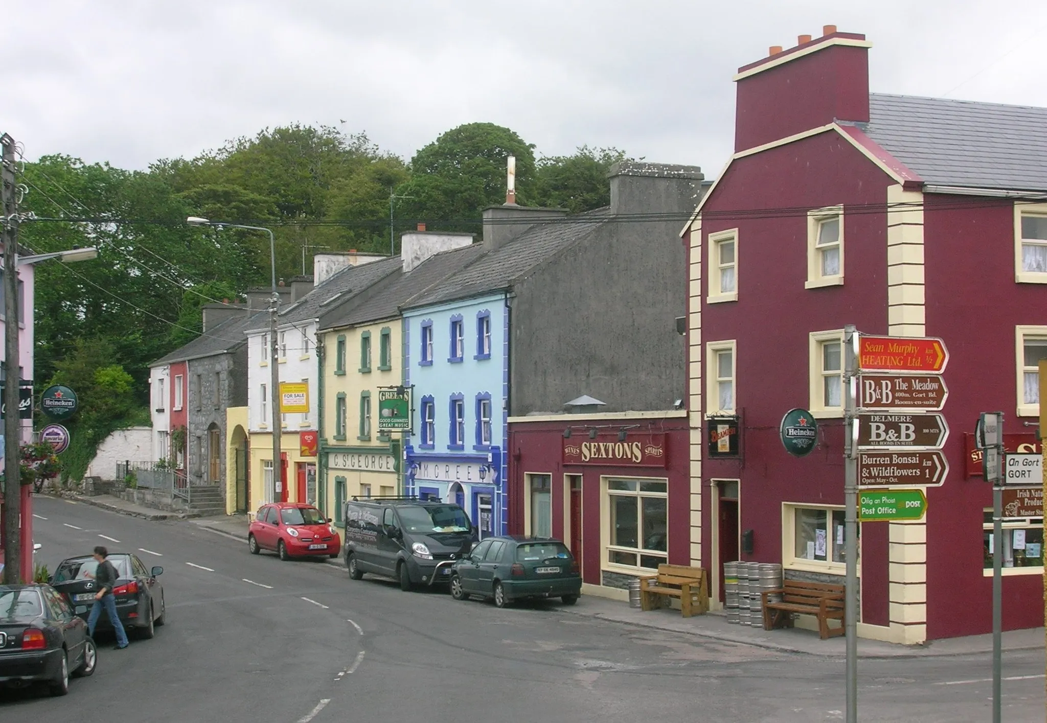 Photo showing: Street of Kinvara, County Galway, Ireland