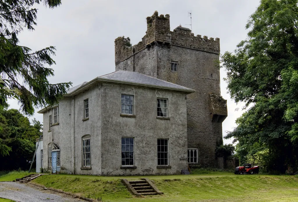 Photo showing: Castles of Connacht: Ballymore, Galway (1)