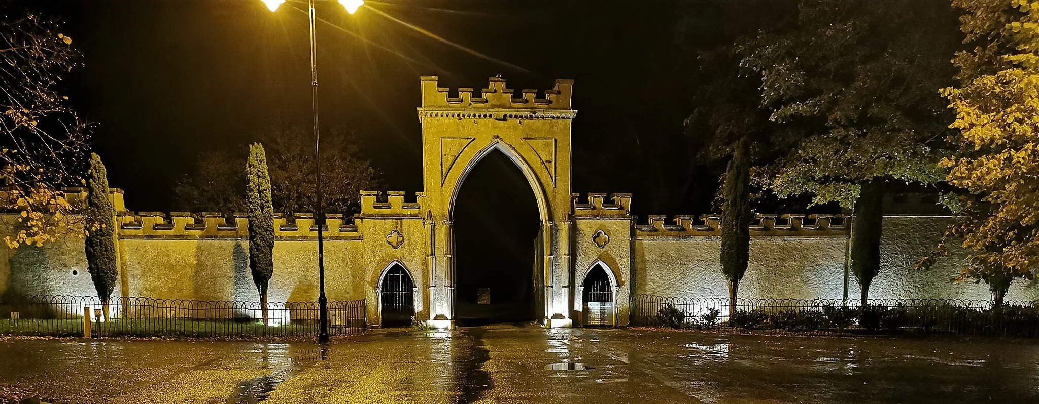 Photo showing: Strokestown Park Gates