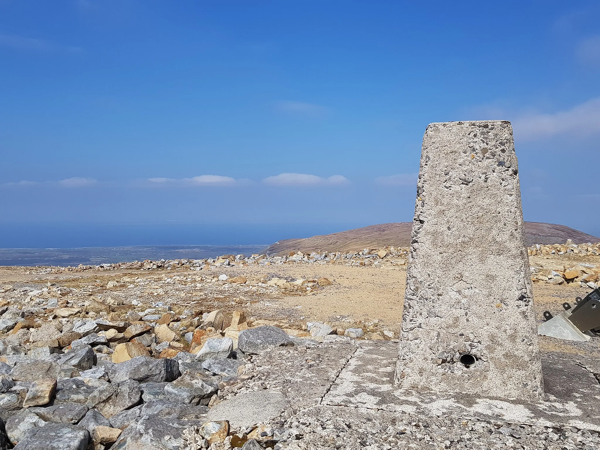 Photo showing: OSI Triangulation Station at the summit of Truskmore, Co. Sligo, 647m above sea level