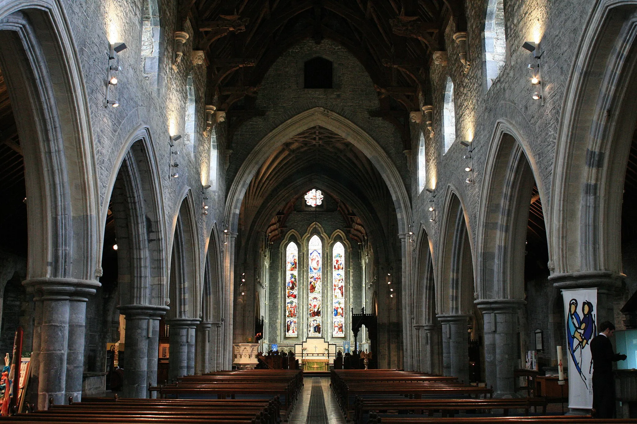 Photo showing: Kilkenny, Co. Kilkenny, Ireland

Nave of St. Canice's cathedral, looking east.