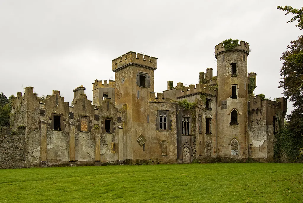 Photo showing: The ruins of Flesk Castle