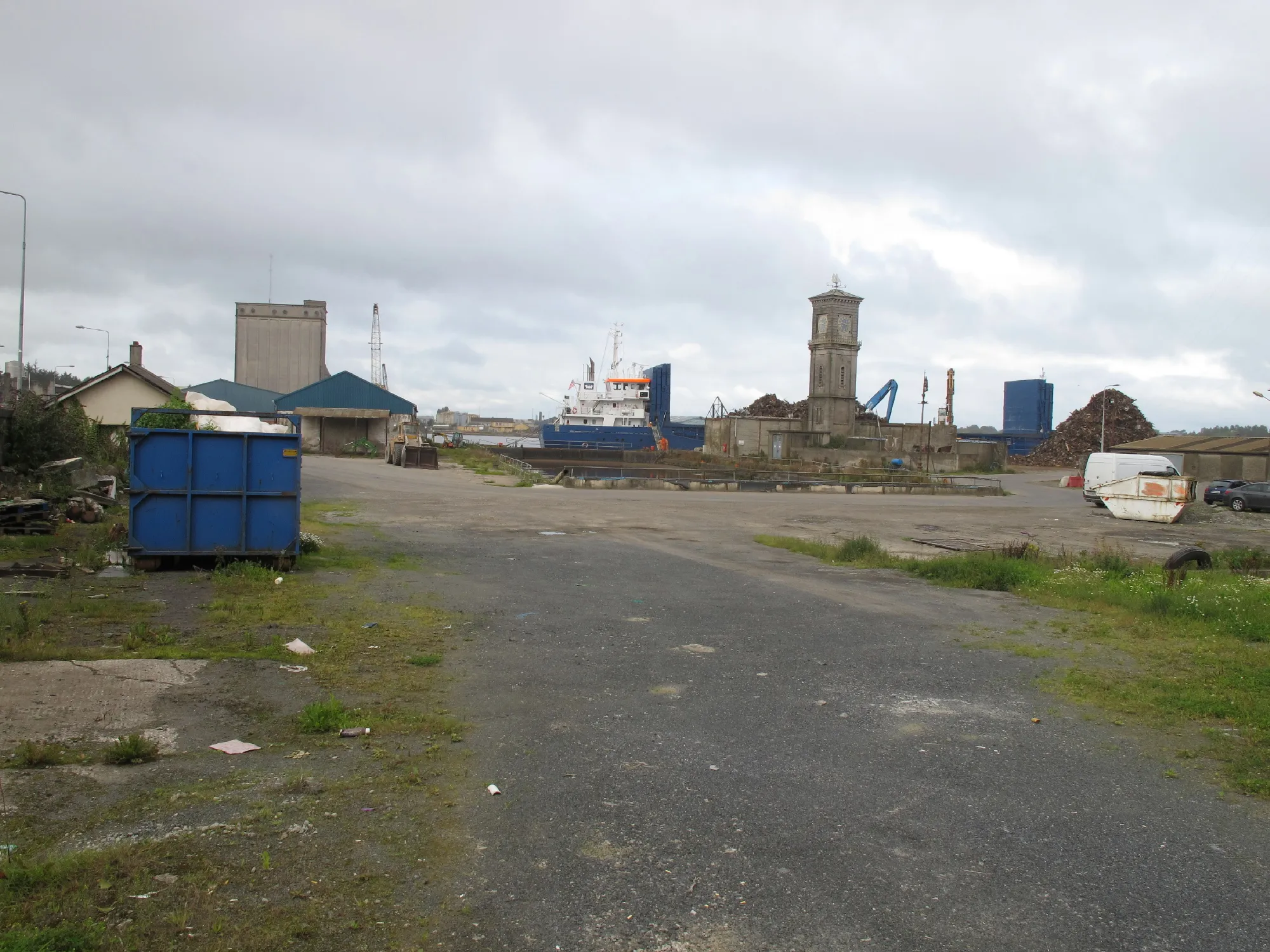 Photo showing: Limerick Wet Dock