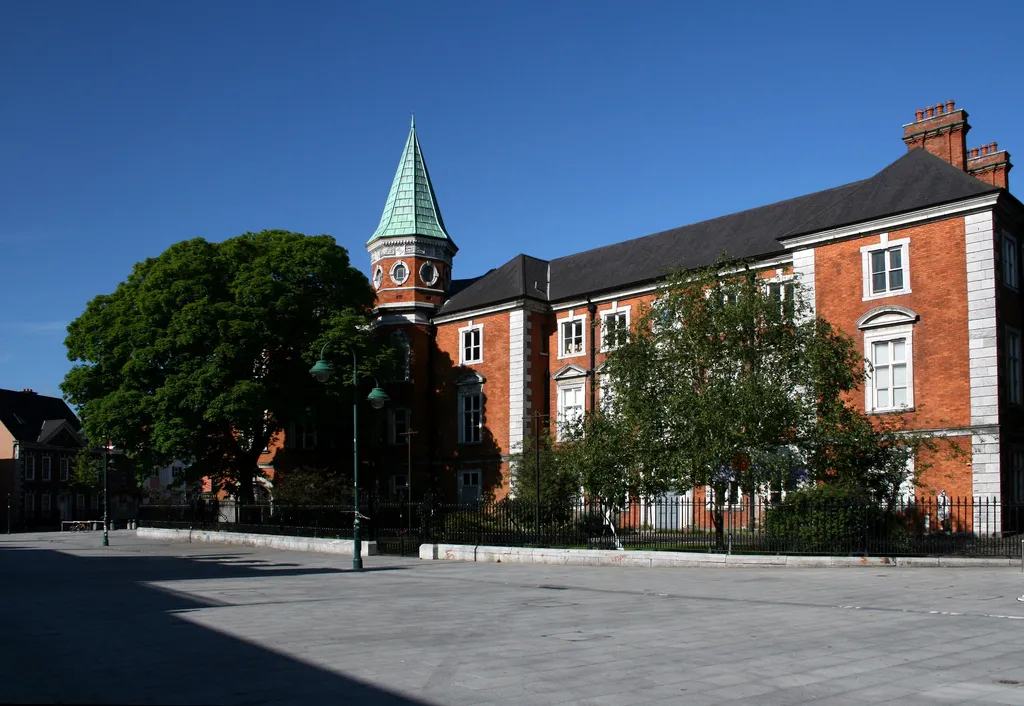 Photo showing: Crawford Art Gallery.