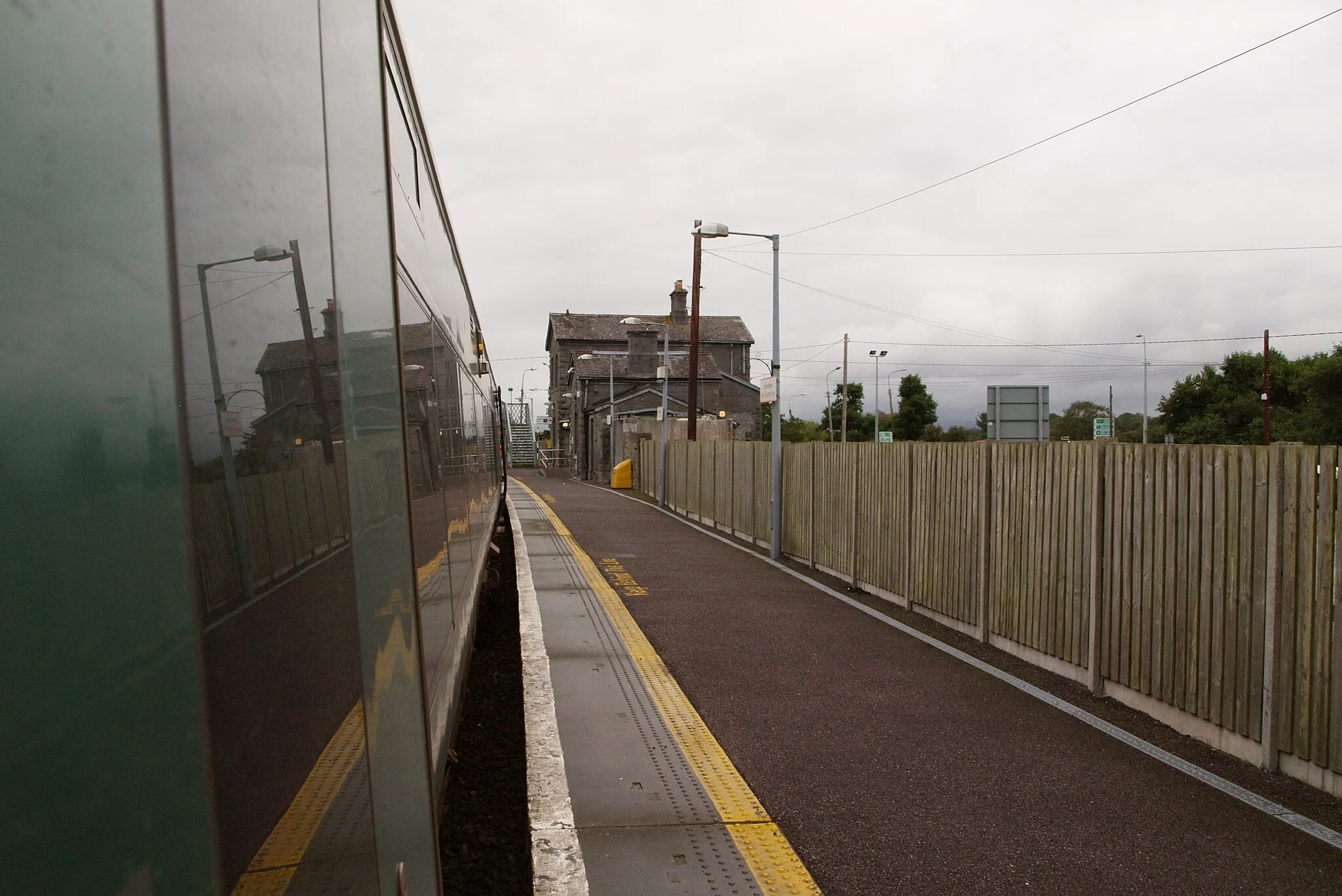 Photo showing: Farranfore station