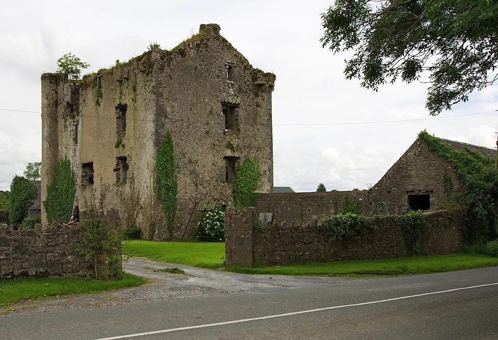 Photo showing: Castles of Munster: Ballyglasheen, Tipperary (1)