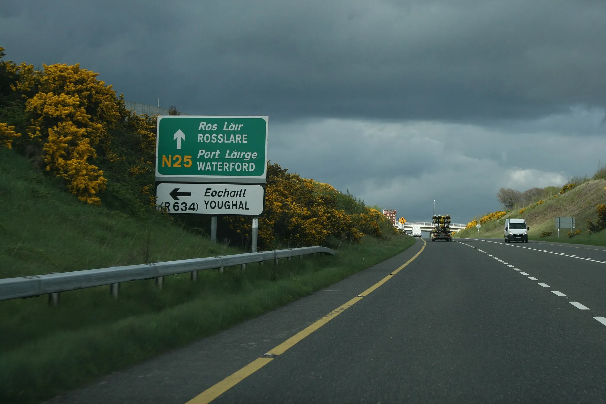 Photo showing: The N25 near Youghal, County Cork