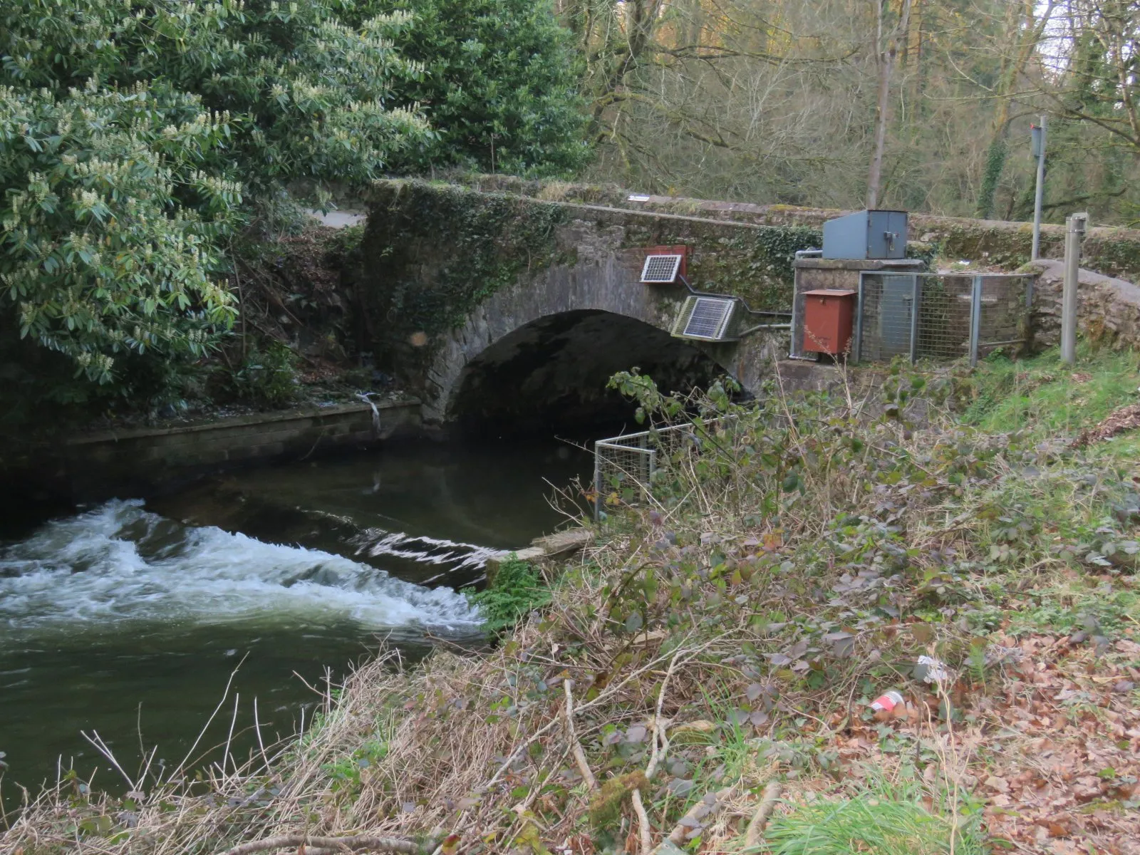 Photo showing: Bridge with small weir