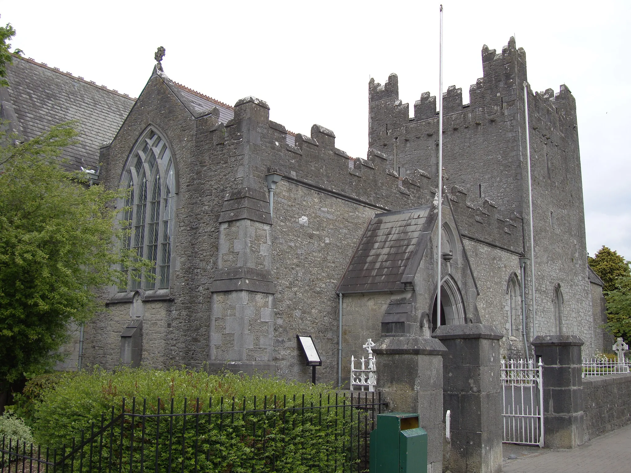 Photo showing: Photograph of the Trinitarian Monastery, Adare, Co. Limerick, Ireland