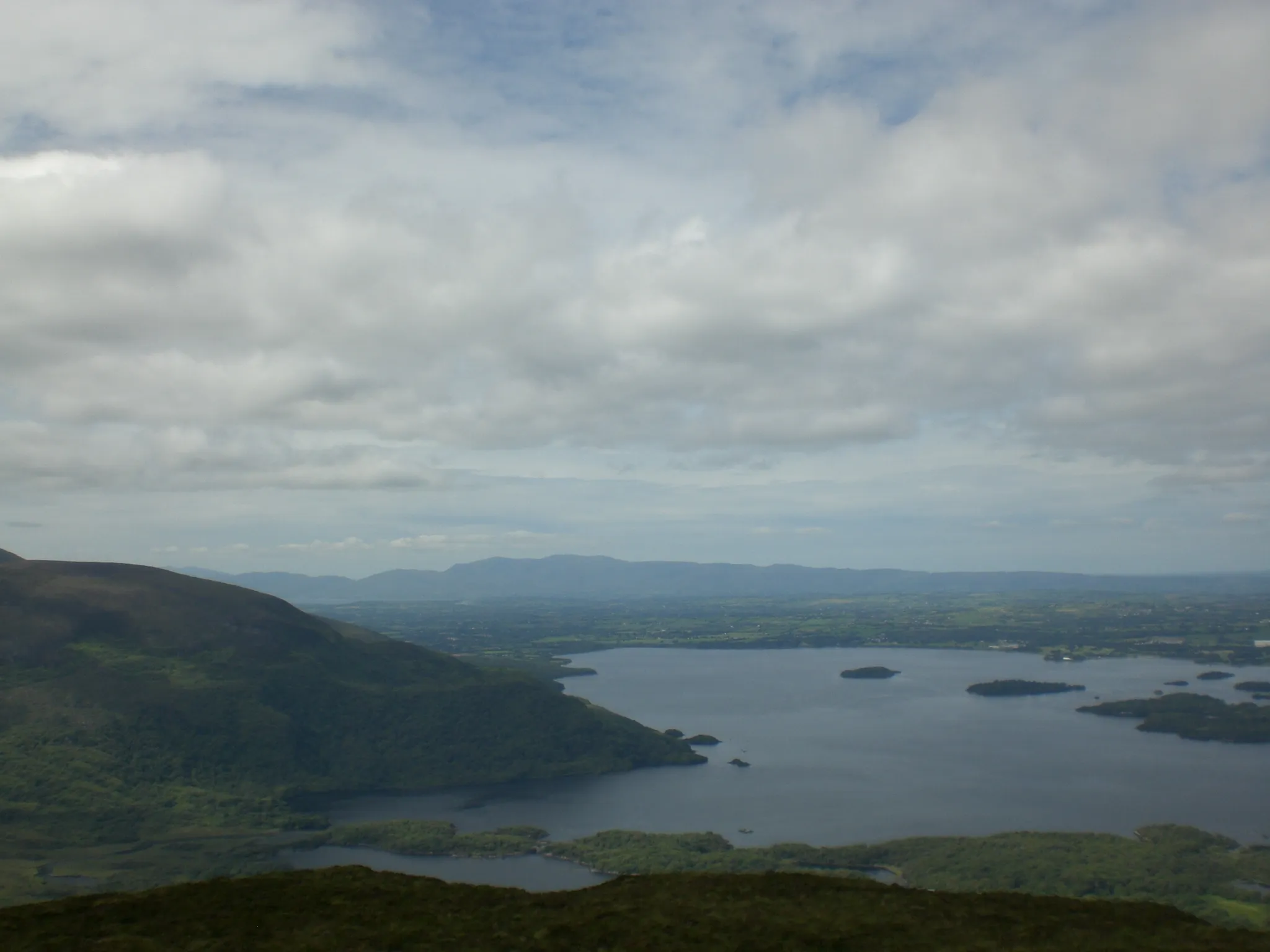 Photo showing: Loch Léin / Lough Leane from Torc Mountain (agost 2011)