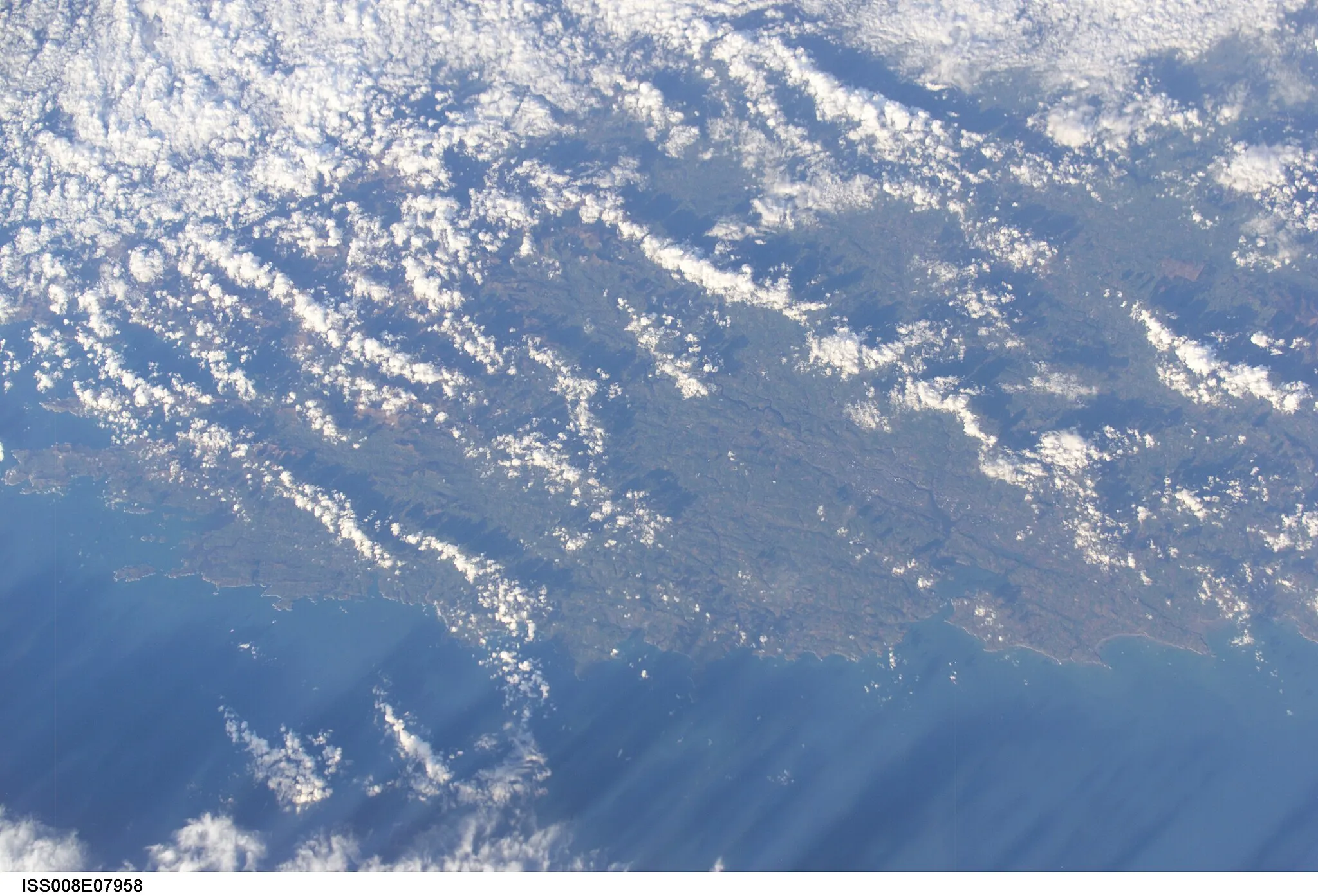 Photo showing: View of Ireland taken during ISS Expedition 8.