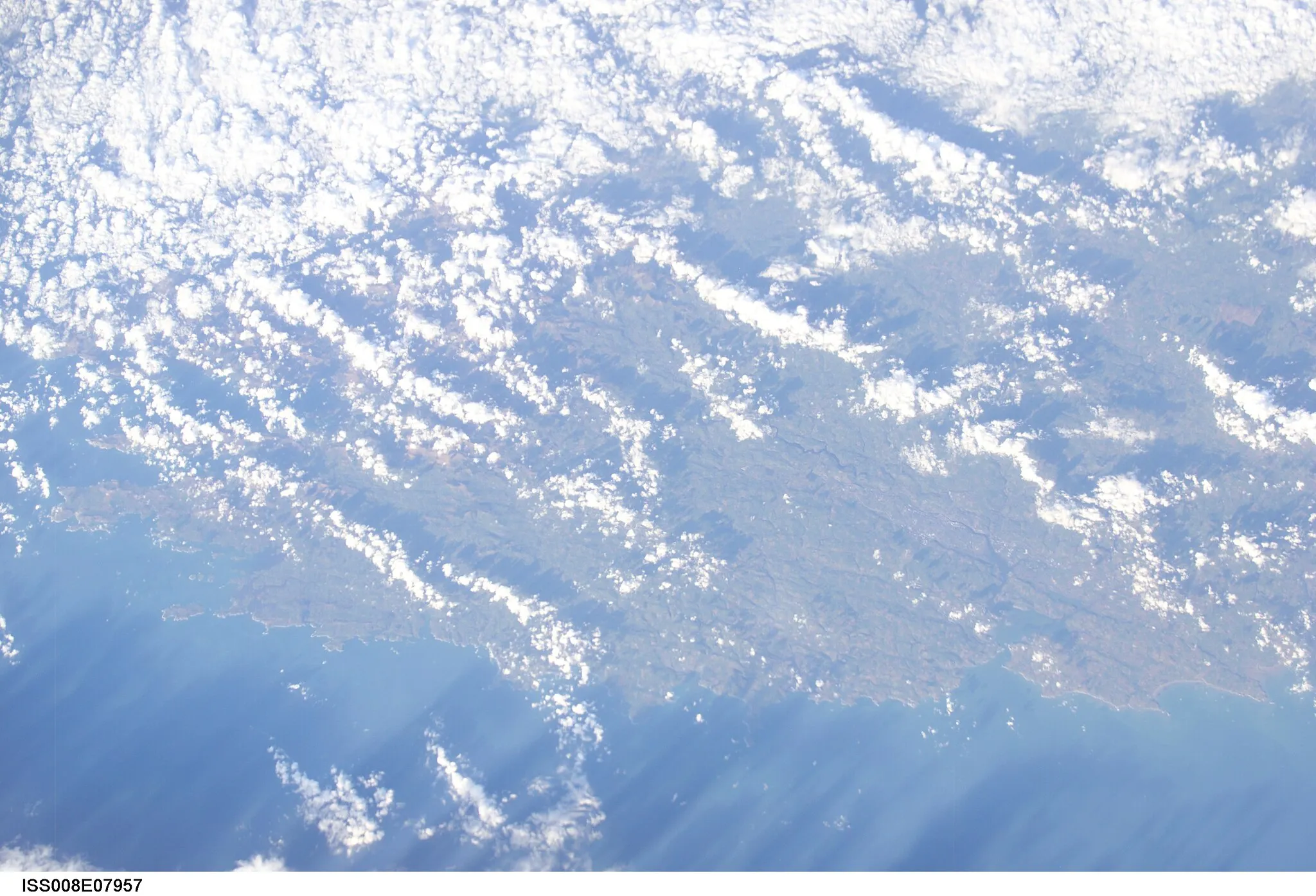 Photo showing: View of Ireland taken during ISS Expedition 8.