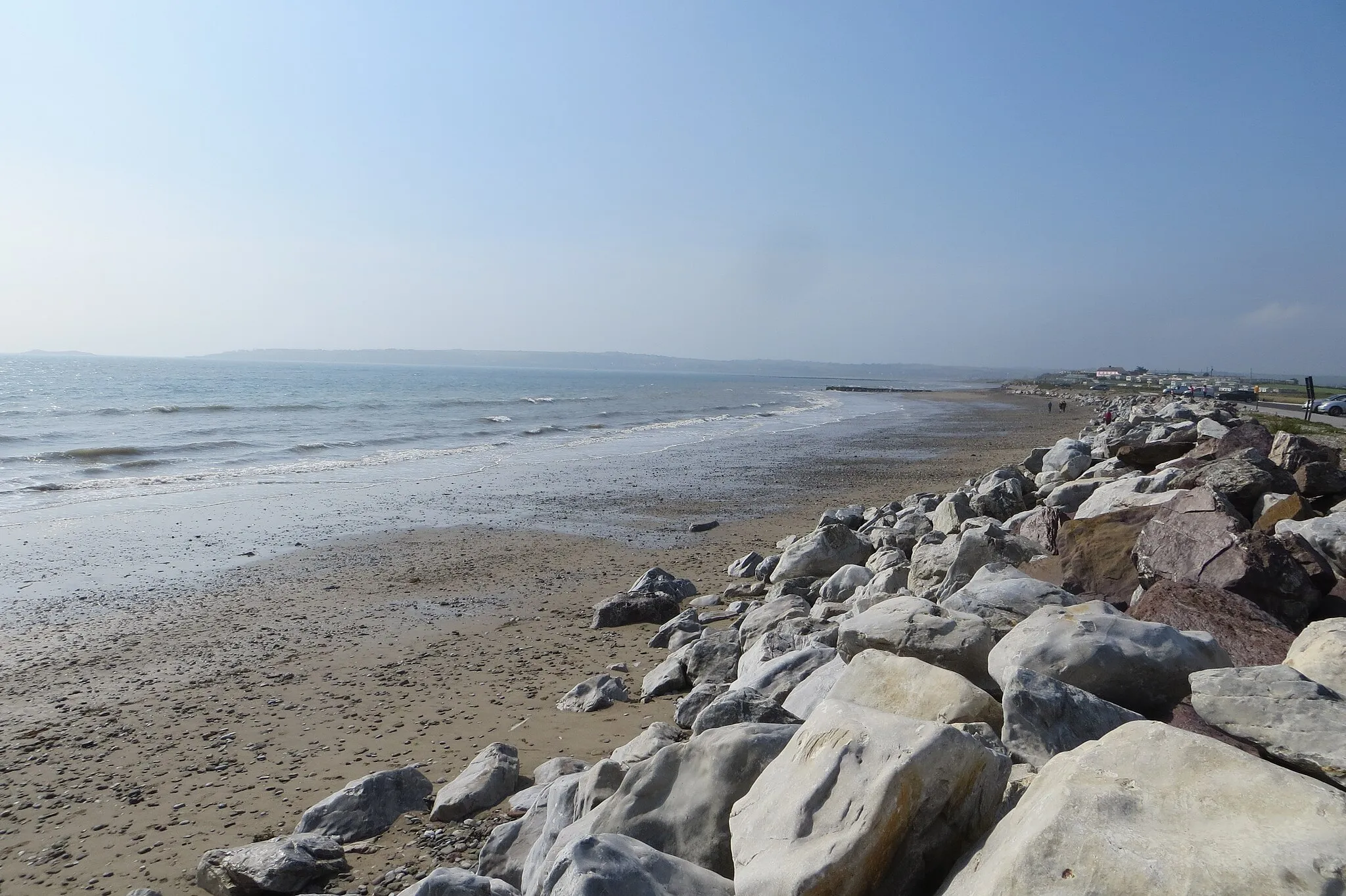 Photo showing: Garryvoe beach