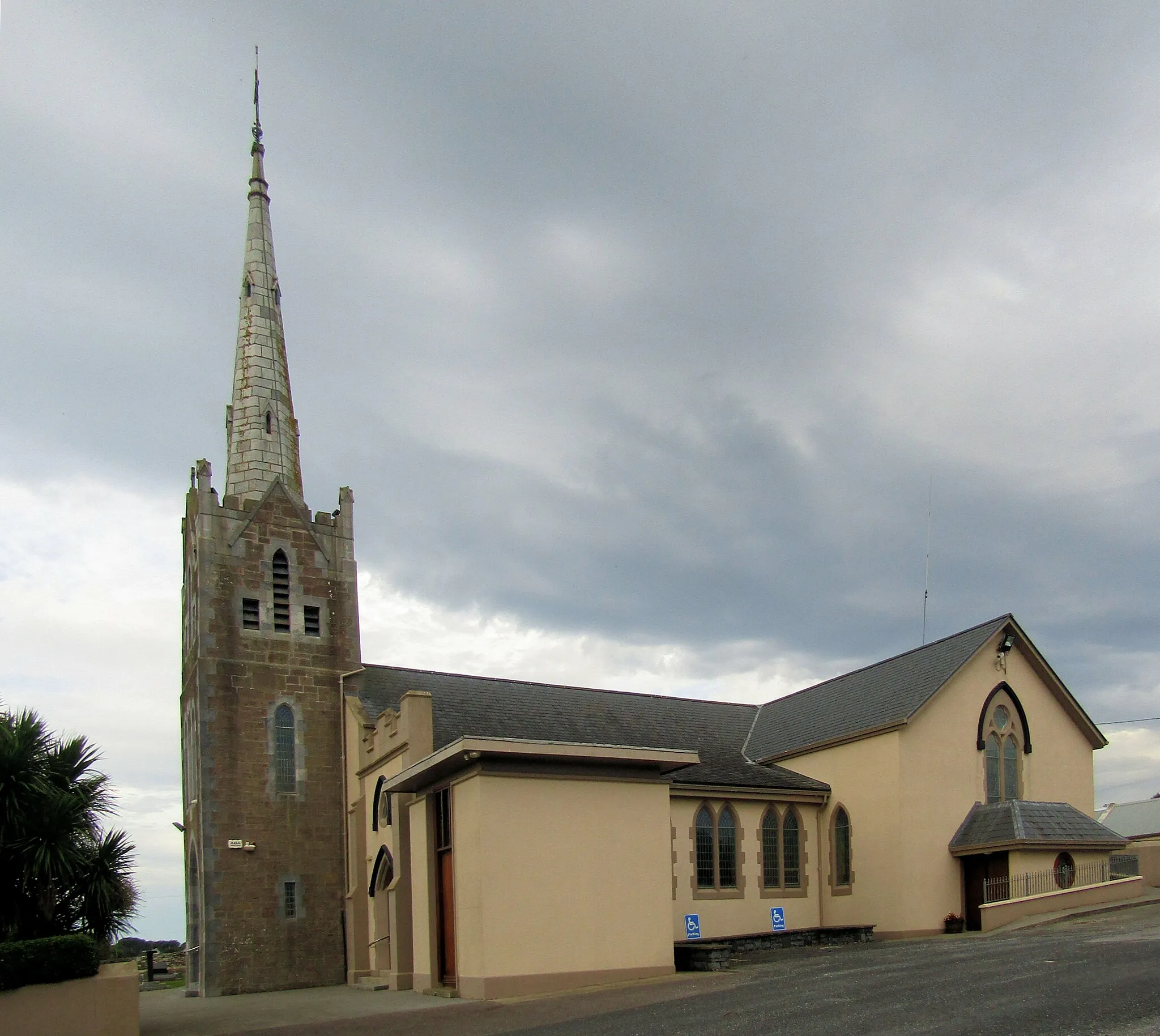 Photo showing: Saint Mary's Church in Ballyheigue