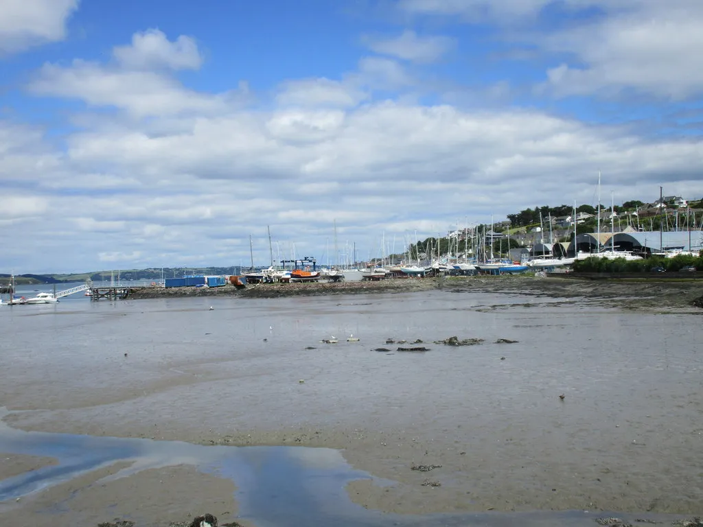 Photo showing: Crosshaven Harbour