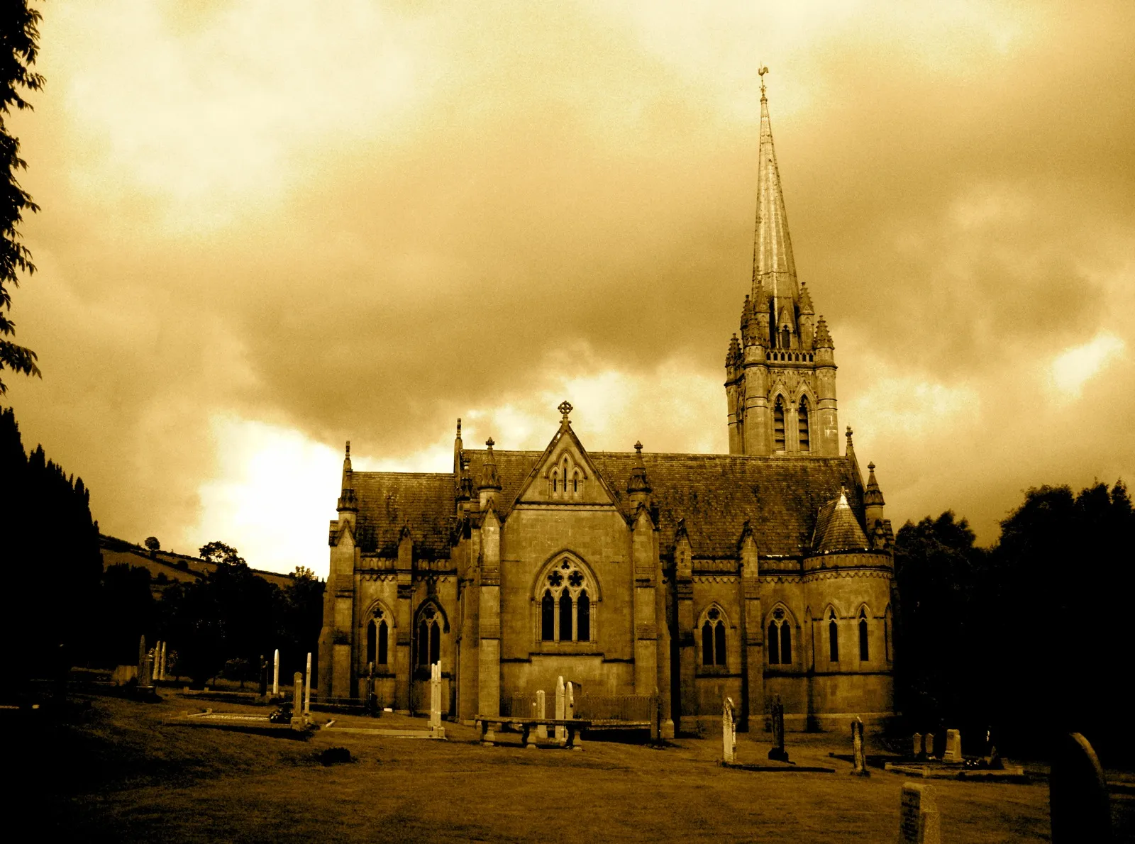 Photo showing: Adelaide Memorial Church of Christ the Redeemer in Myshall, Ireland