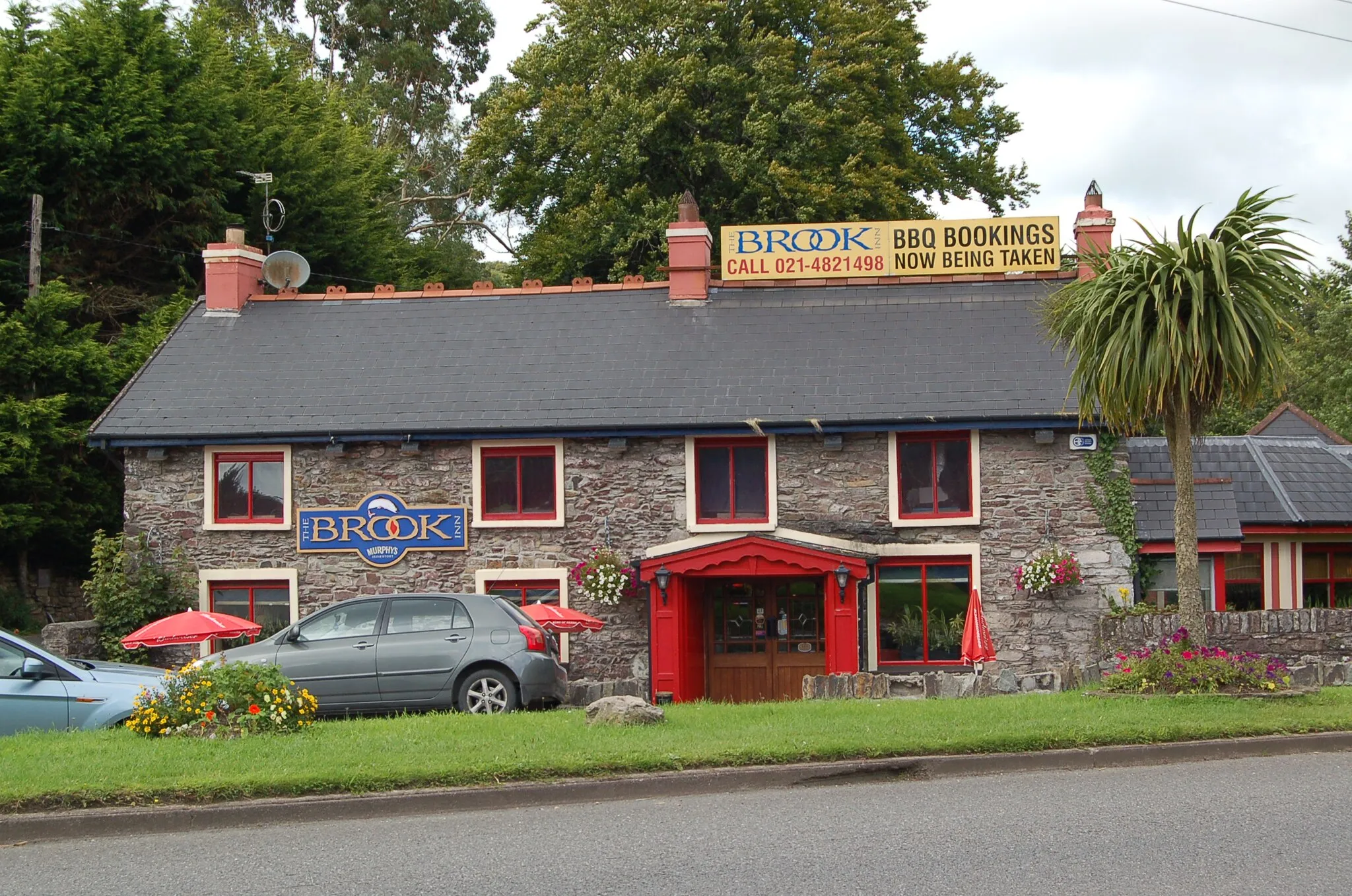 Photo showing: Pub in Sallybrook