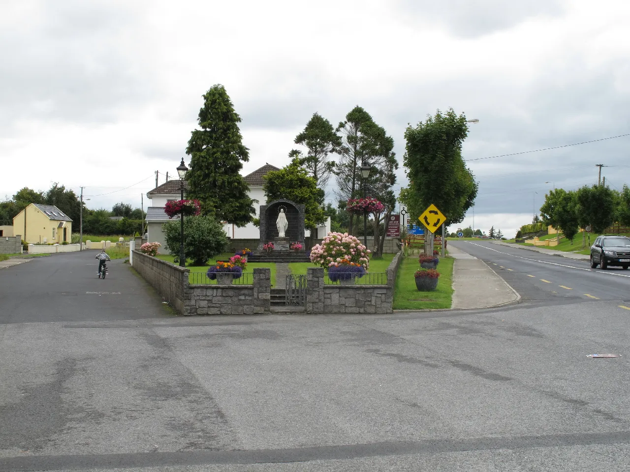Photo showing: Shrine in Patrickswell
