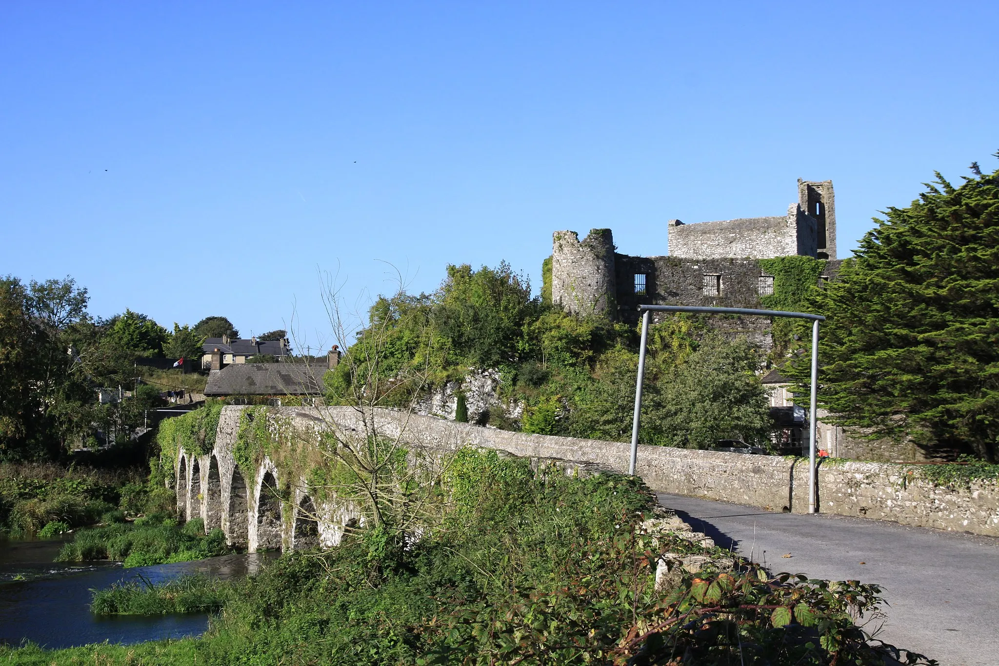 Photo showing: Glanworth Castle