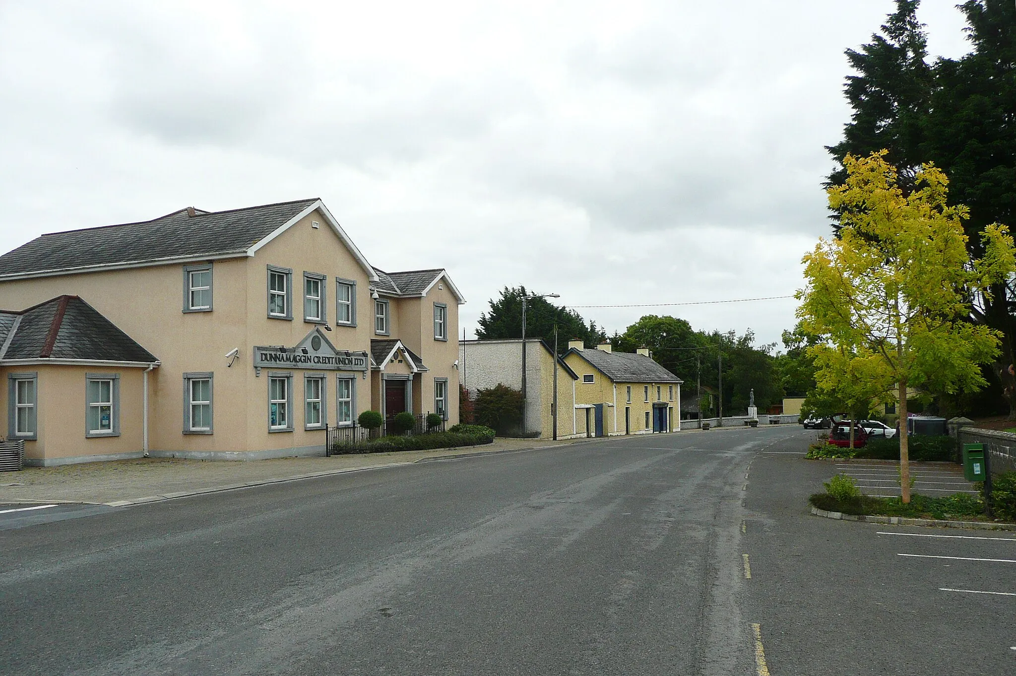 Photo showing: Dunnamaggan Credit Union office