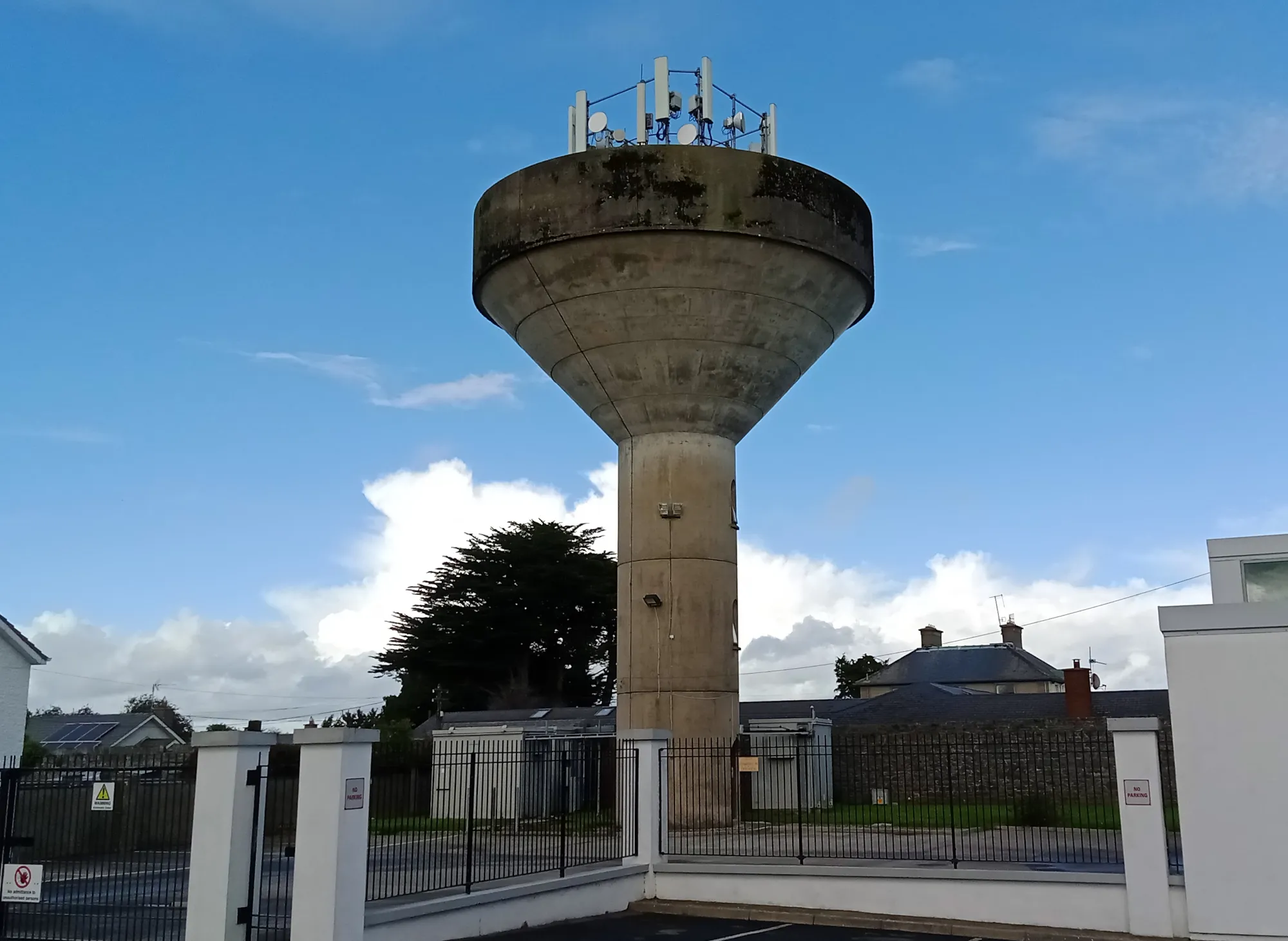 Photo showing: One of the water towers behind the Fire Station in Callan