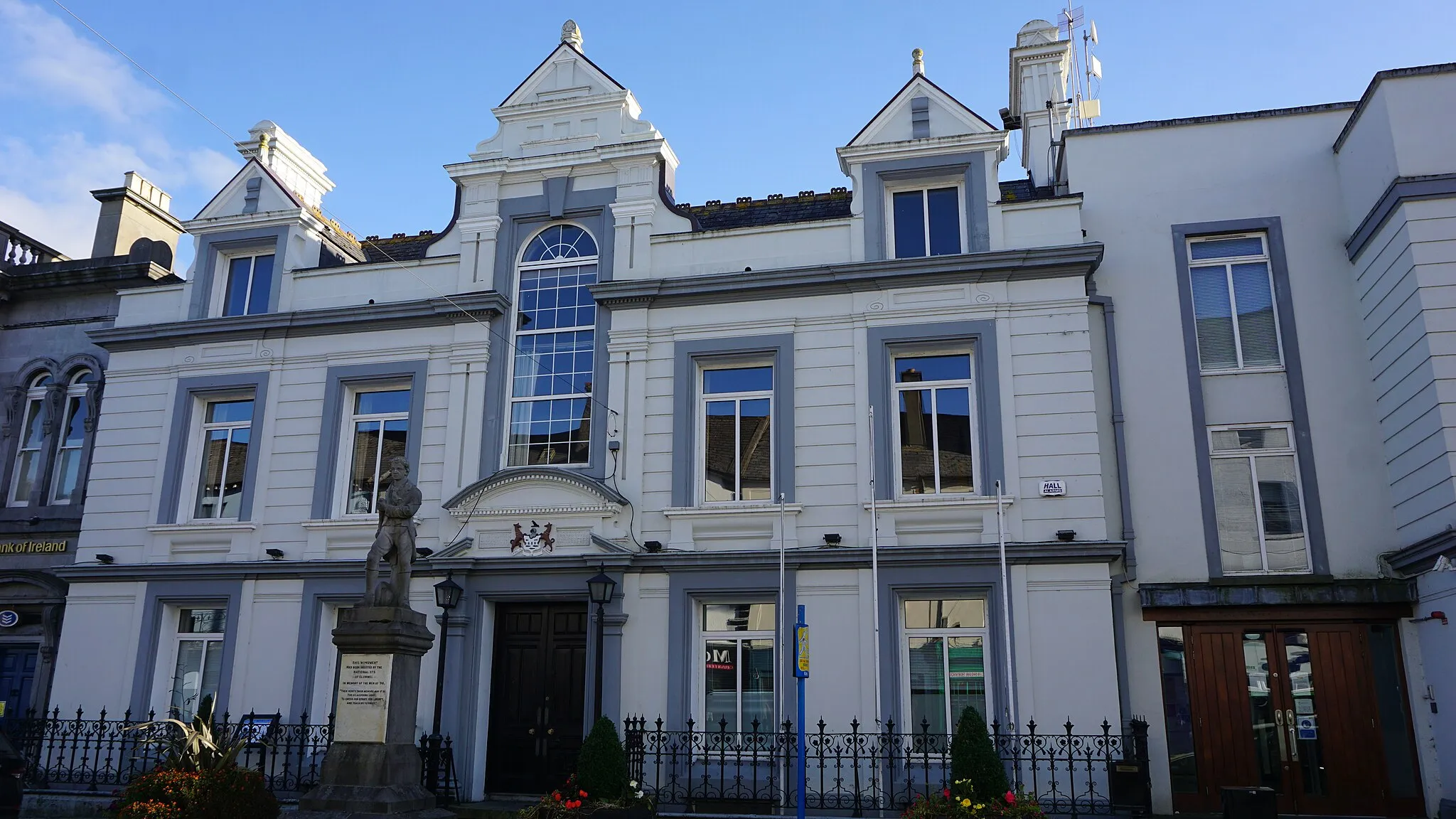 Photo showing: County Tipperary, Clonmel Town Hall.