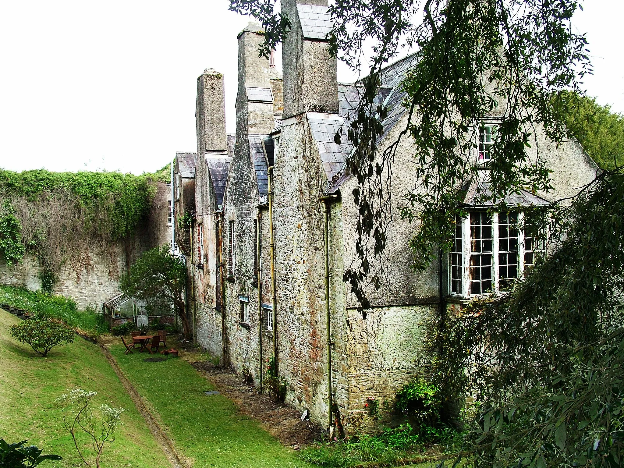 Photo showing: Myrtle Grove, Sir Walter Raleigh's residence when he was mayor of Youghal.