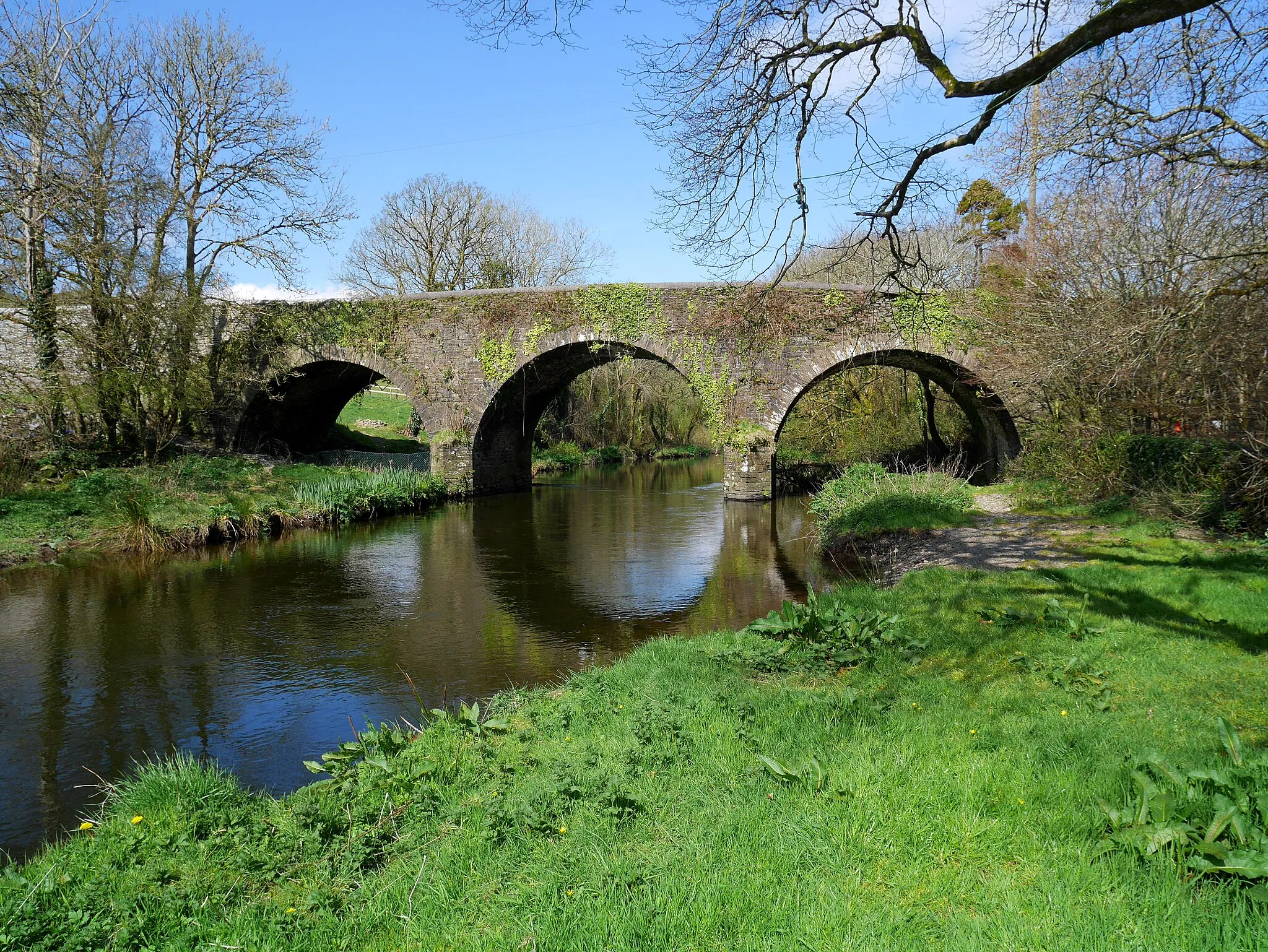 Photo showing: County Cork, Shannon Vale Bridge.