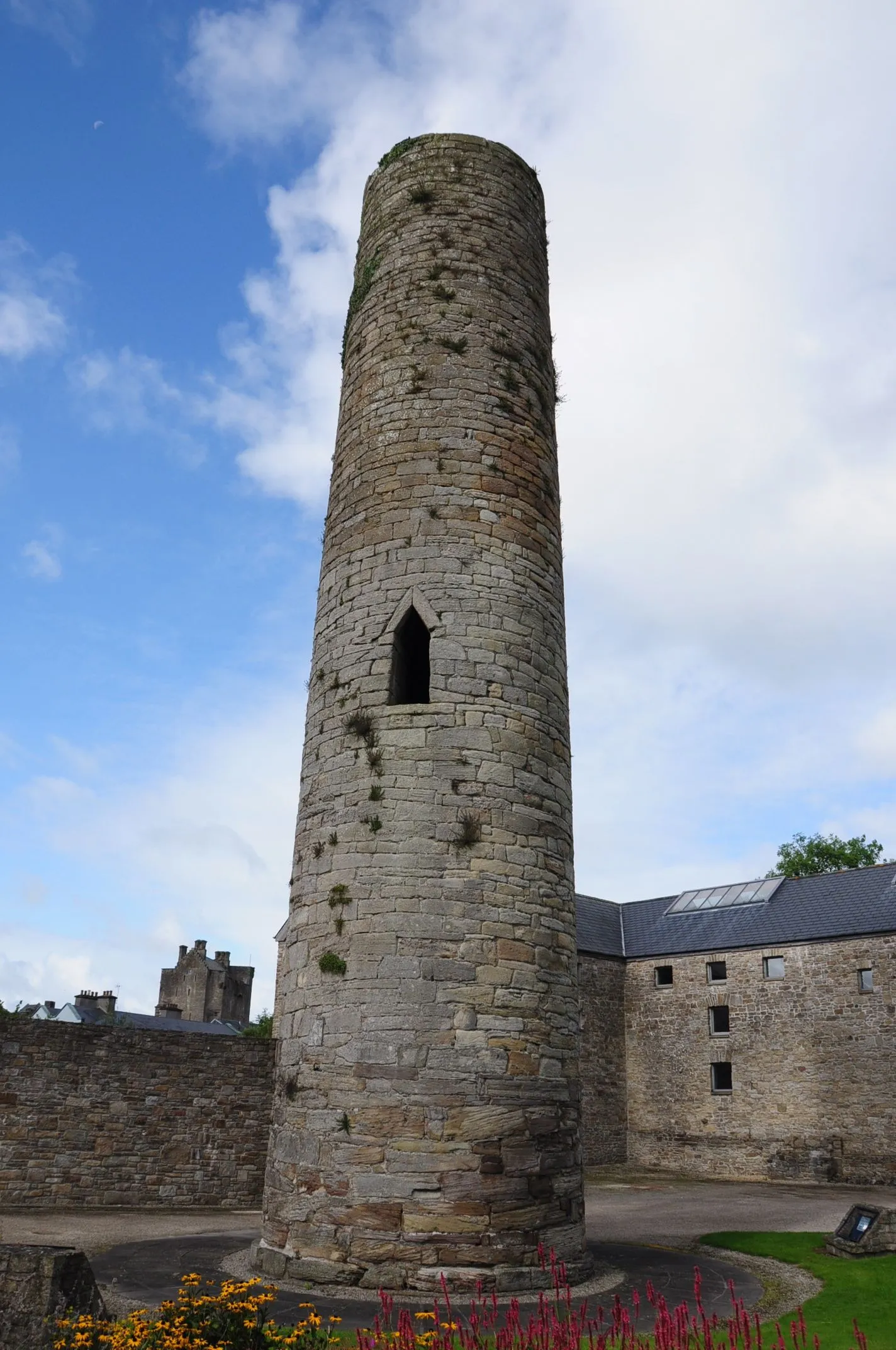 Photo showing: Roscrea, Co Tipperary