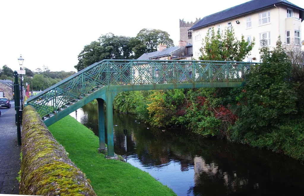 Photo showing: Footbridge over the Killaloe Canal, Killaloe