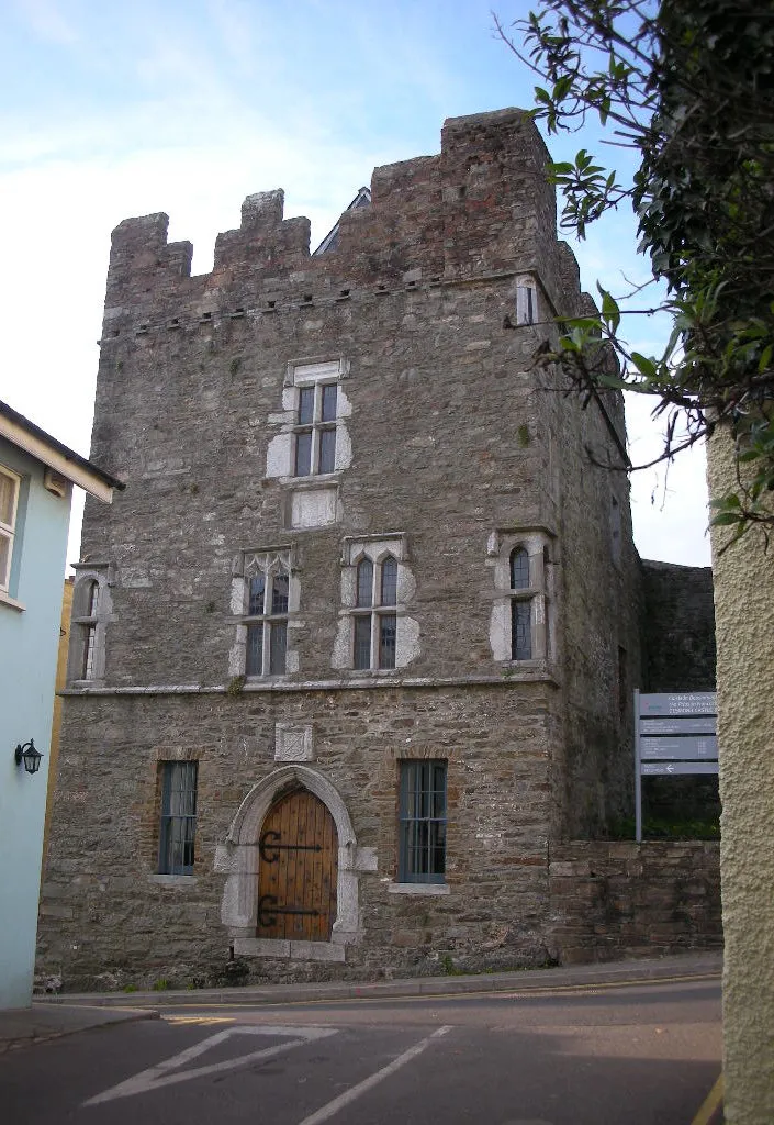 Photo showing: Desmond Castle, Kinsale, Co. Cork. Original photo by Spircle.  Taken 1.11.08.