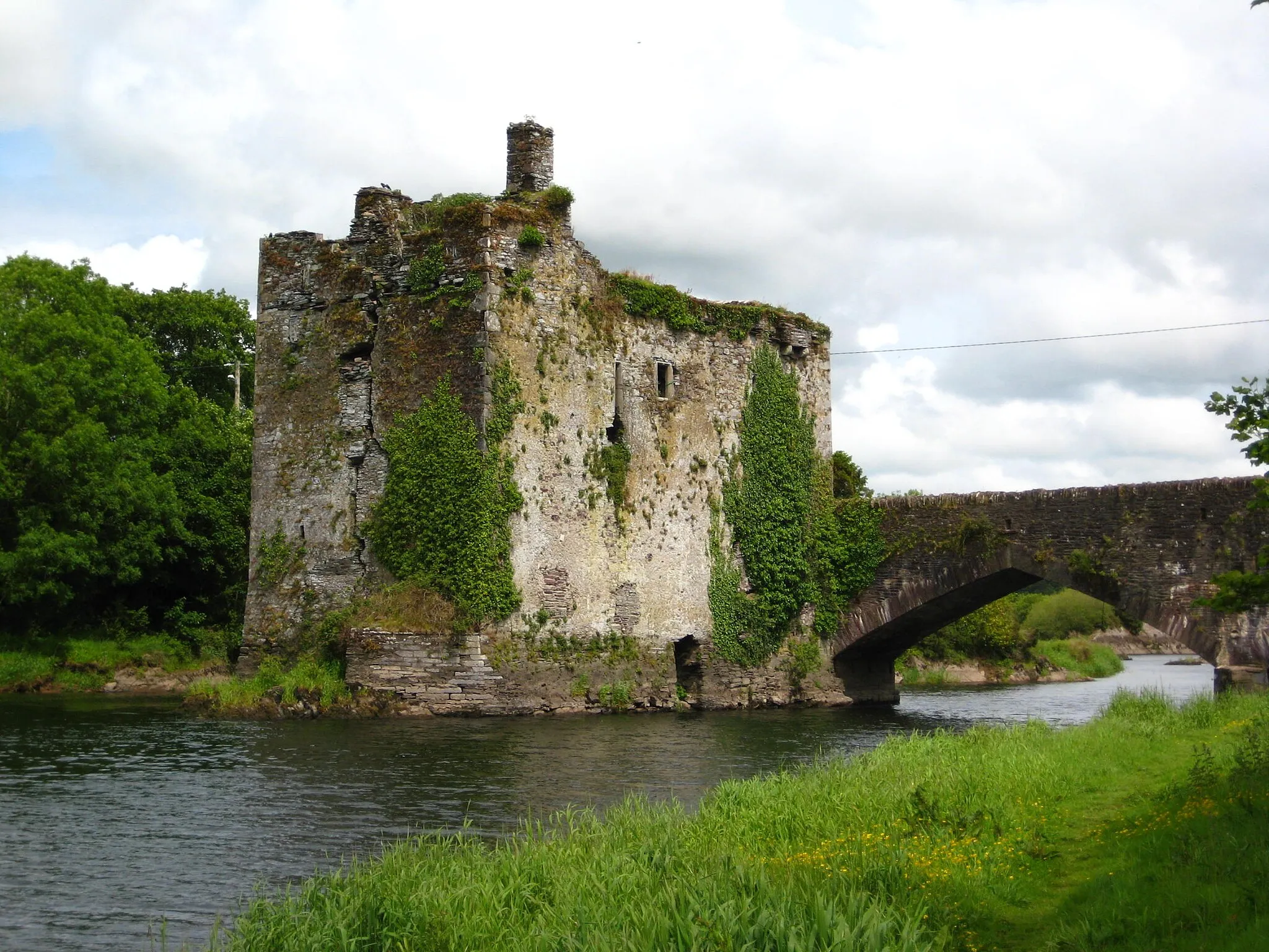 Photo showing: Carrigadrohid castle, County Cork, Ireland