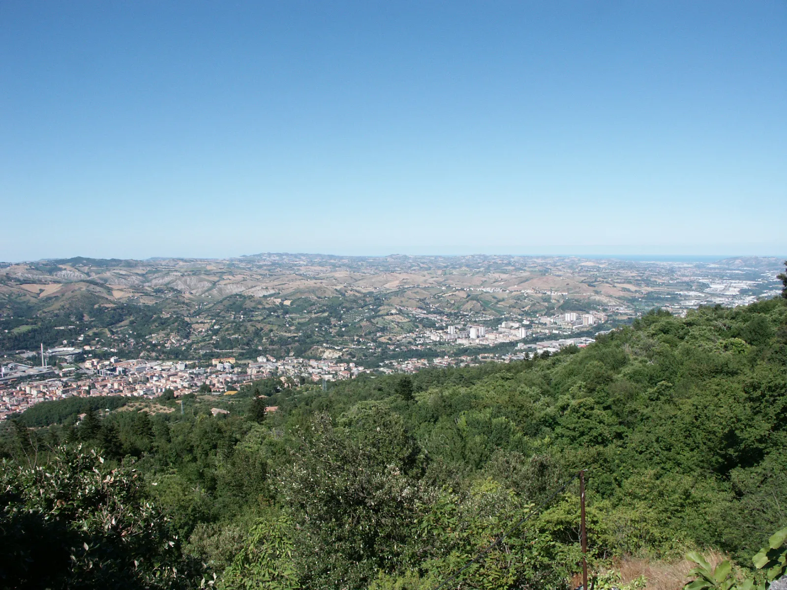 Photo showing: Panorama sulla Valle del Tronto dall'Eremo di San Marco