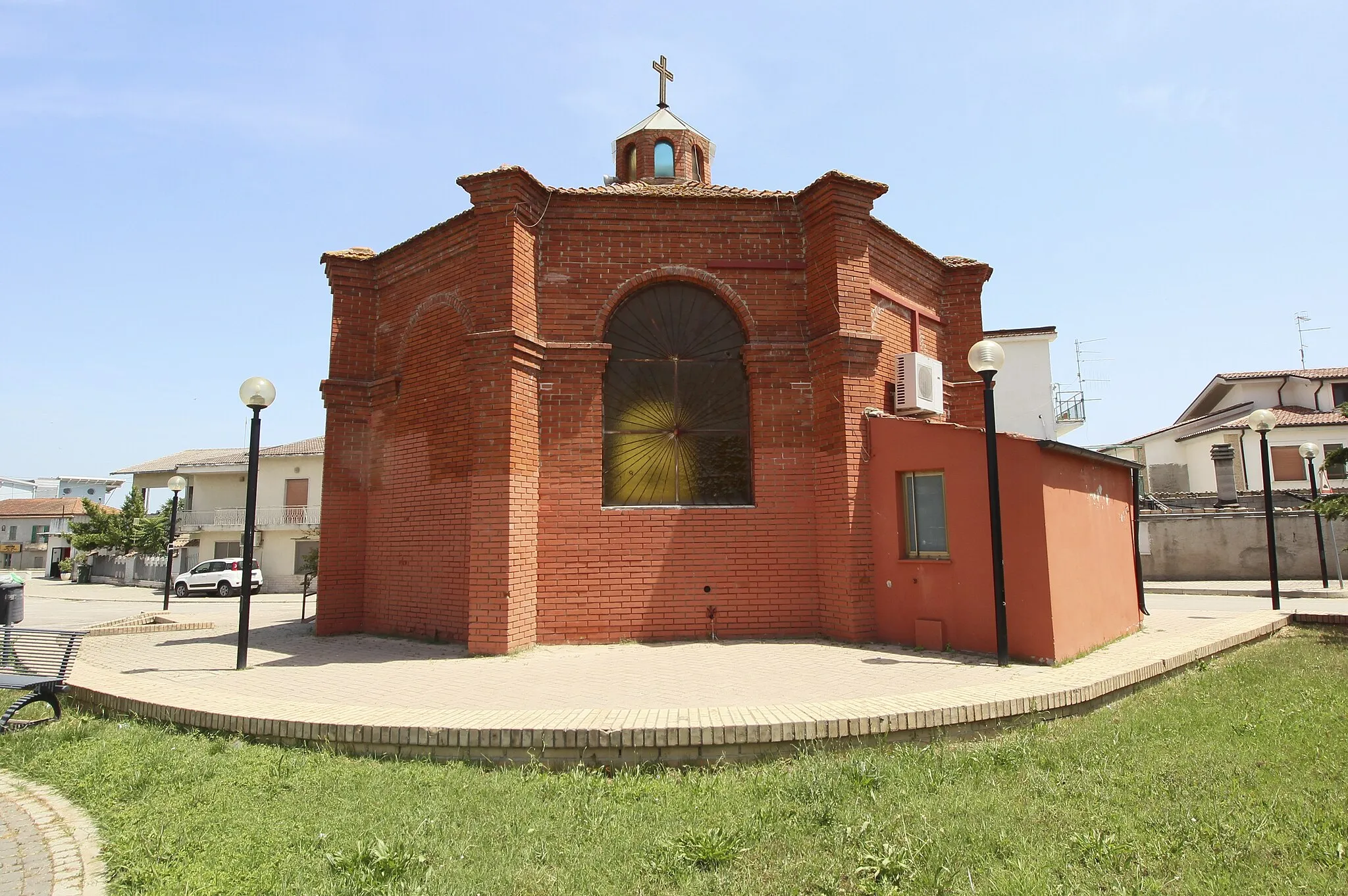 Photo showing: Church Beato Nunzio Sulprizio, Congiunti, hamlet of Collecorvino, Province of Pescara, Abruzzo, Italy