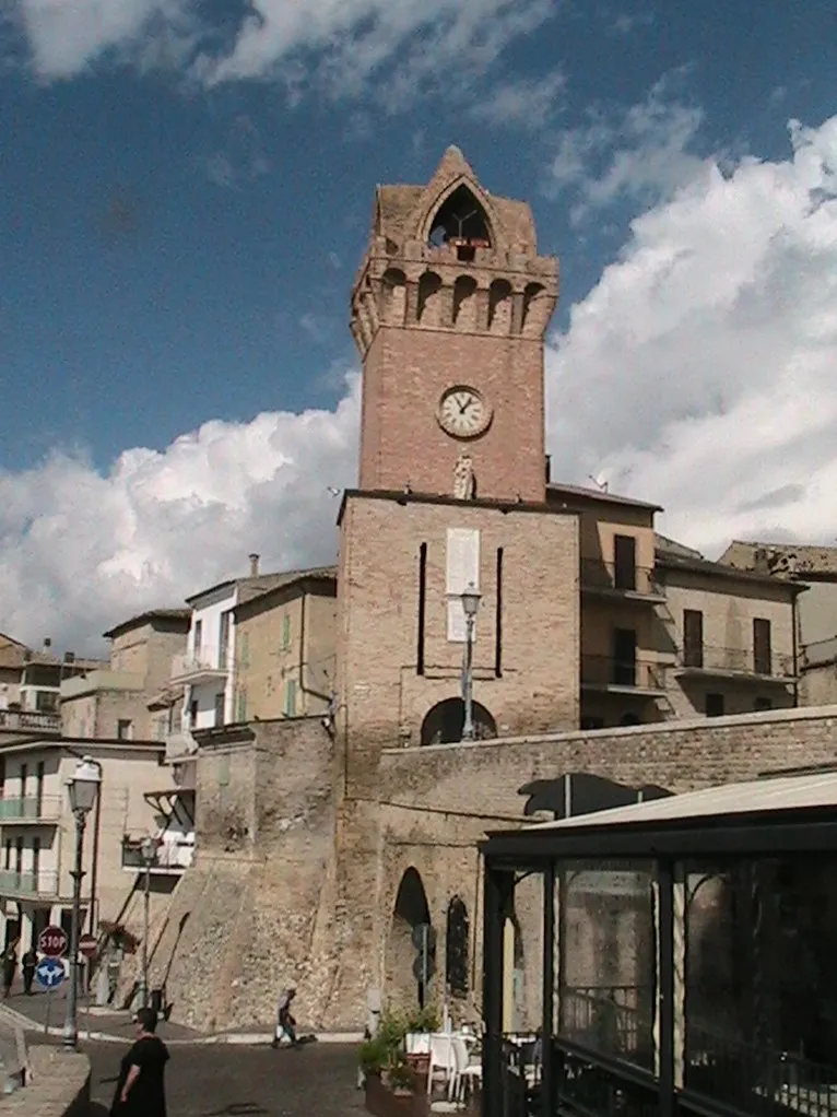 Photo showing: Tortoreto - Torre dell'Orologio