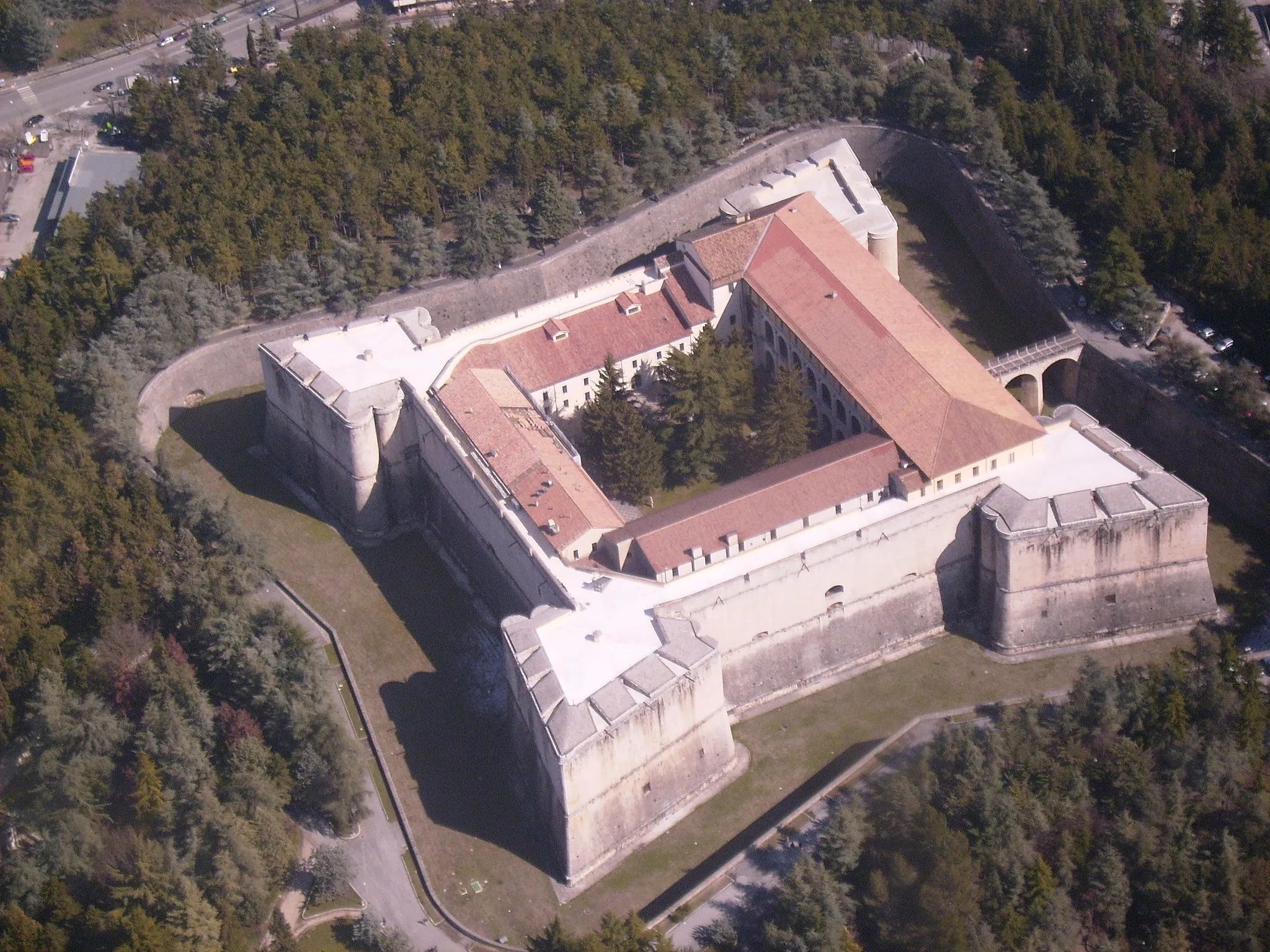 Photo showing: Castello cinquecentesco L'Aquila