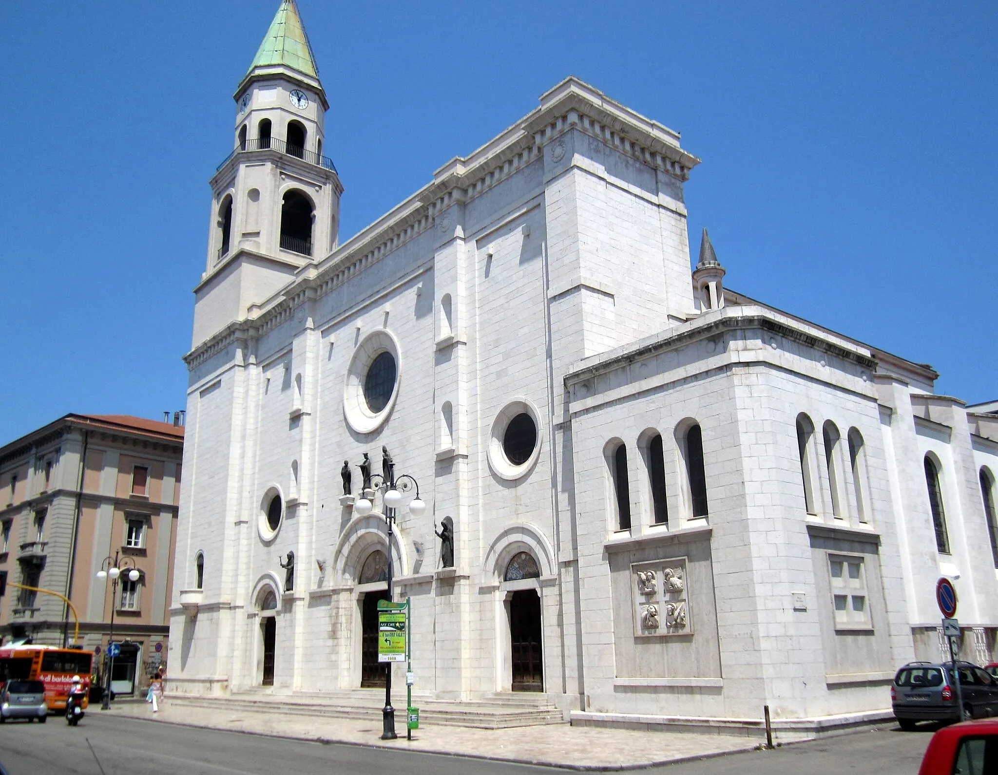 Photo showing: Duomo di san Cetteo a Pescara