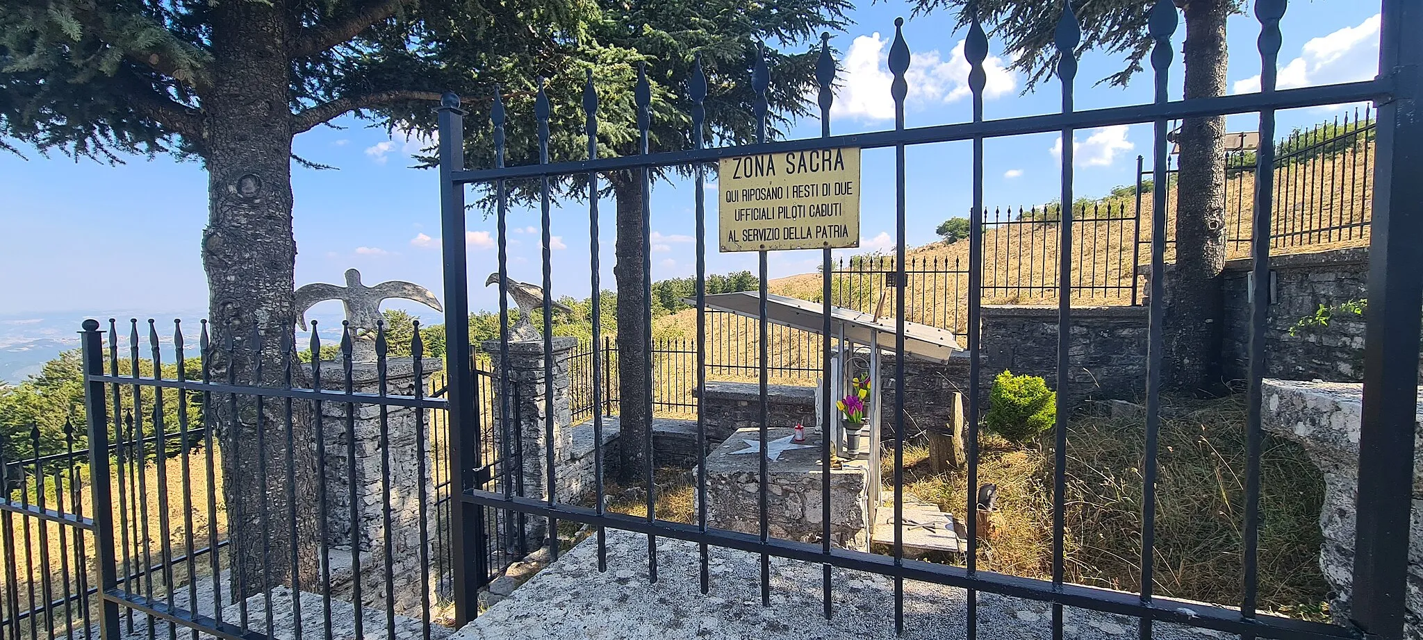Photo showing: mausoleo 2