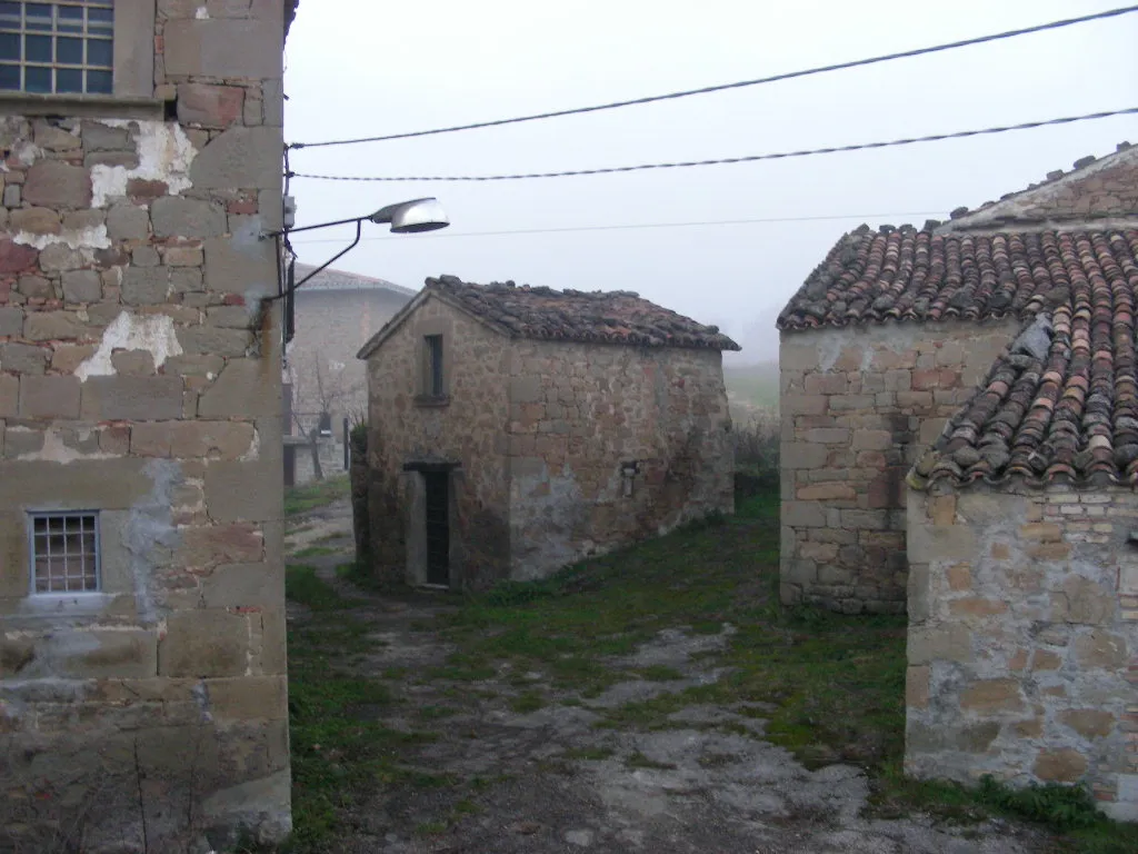 Photo showing: Rocca Santa Maria, Il borgo di Tavolero, foto di Giustino Di Luigi, licenza 3.0