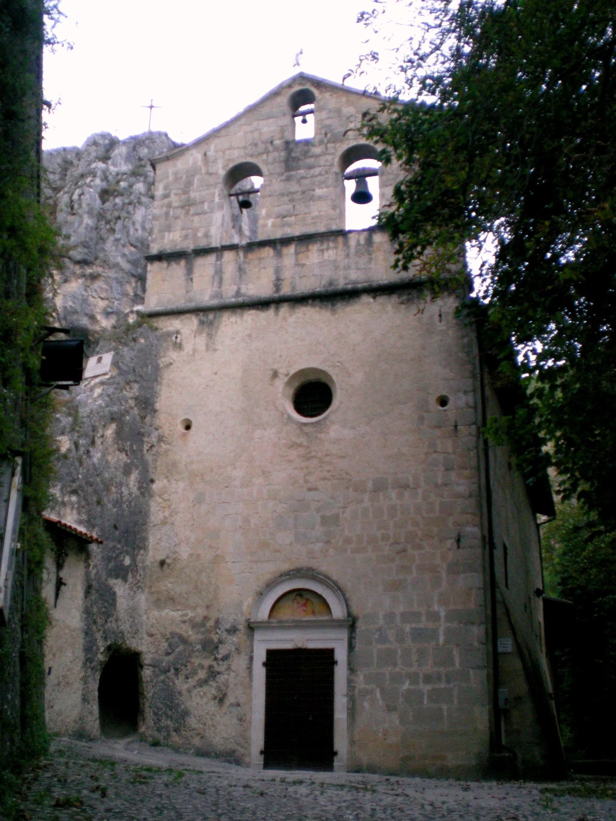 Photo showing: Santuario della Madonna d'Appari (Paganica, L'Aquila): facciata