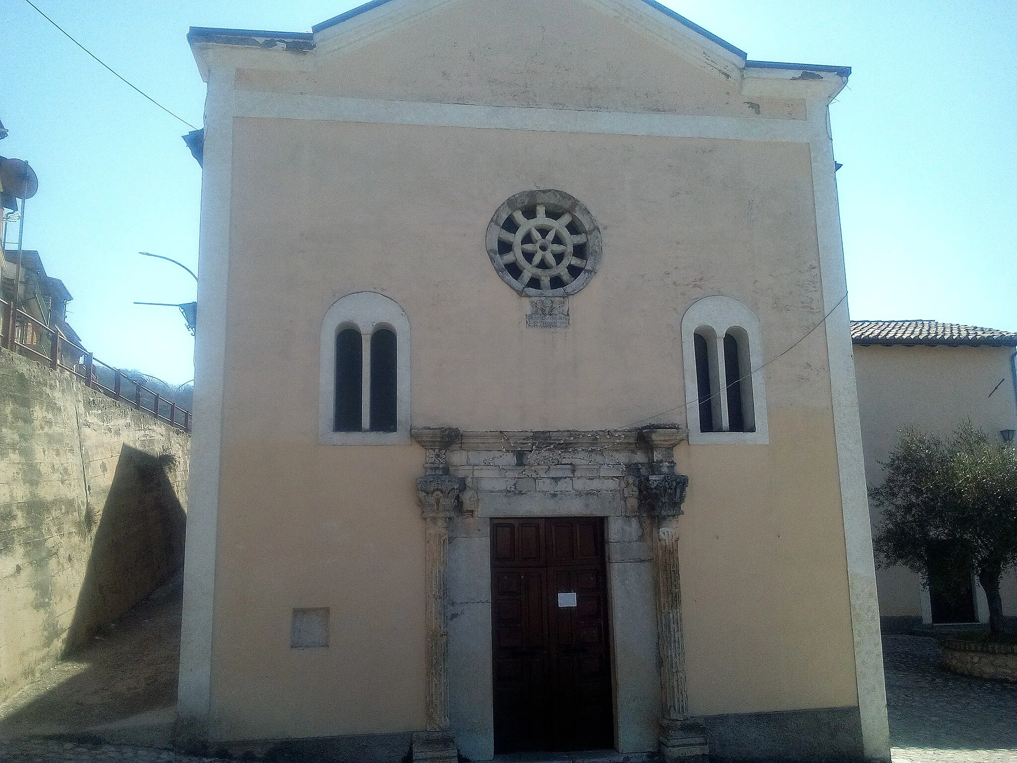 Photo showing: Facciata della chiesa di Sant'Anastasia di Borgorose