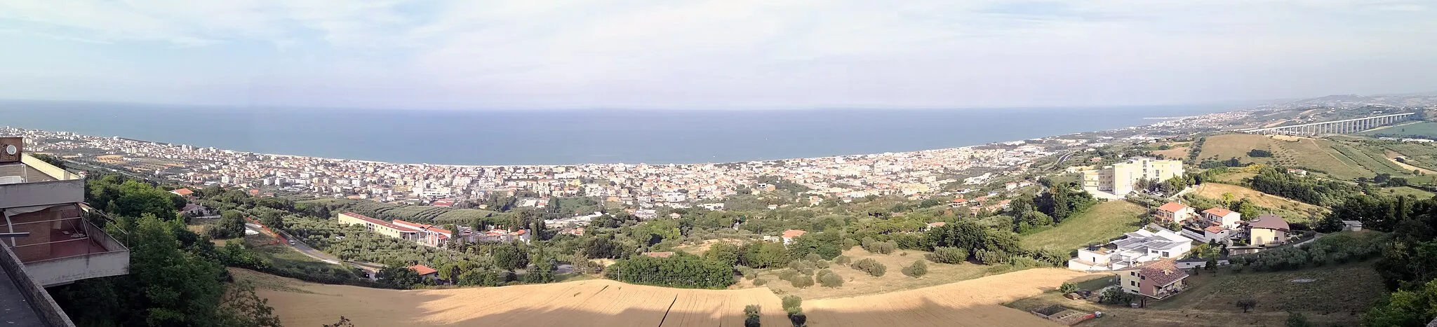 Photo showing: Panoramic from Tortoreto's belvedere