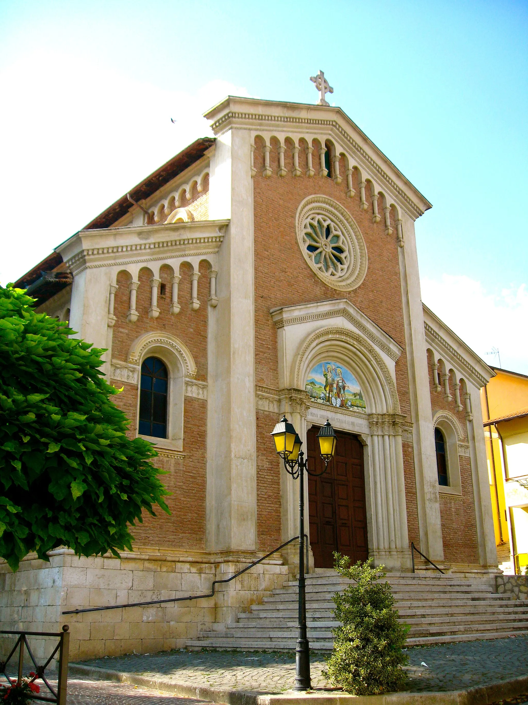 Photo showing: Chiesa dei SS. Giovanni e Paolo a Cerchio