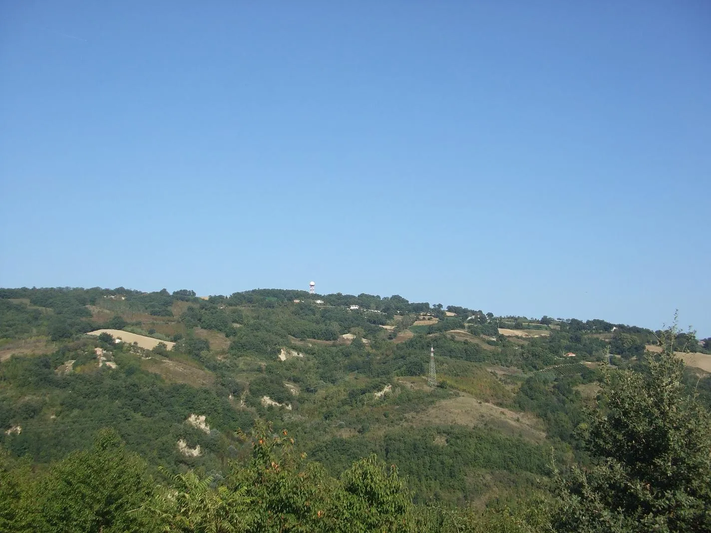 Photo showing: Colle Marmo vista dal campo di Pizzo