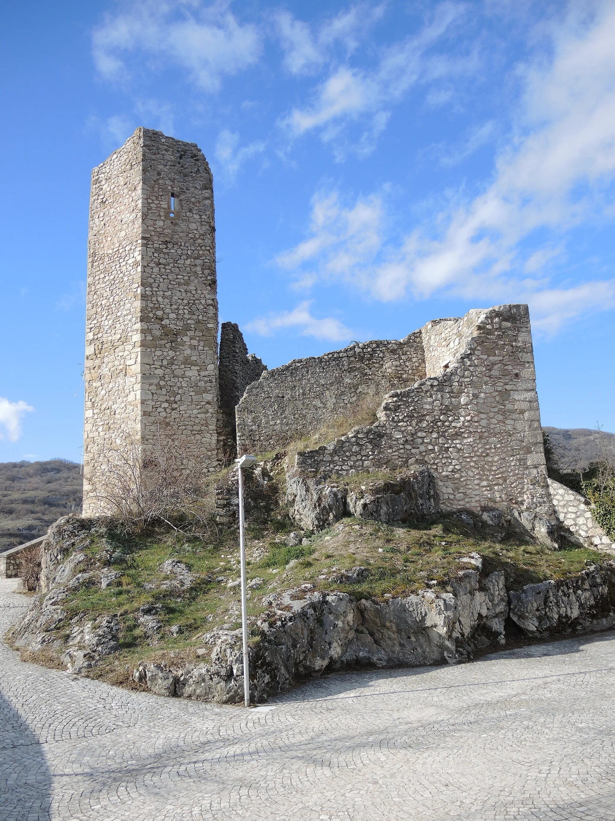 Photo showing: Alfedena: Castello