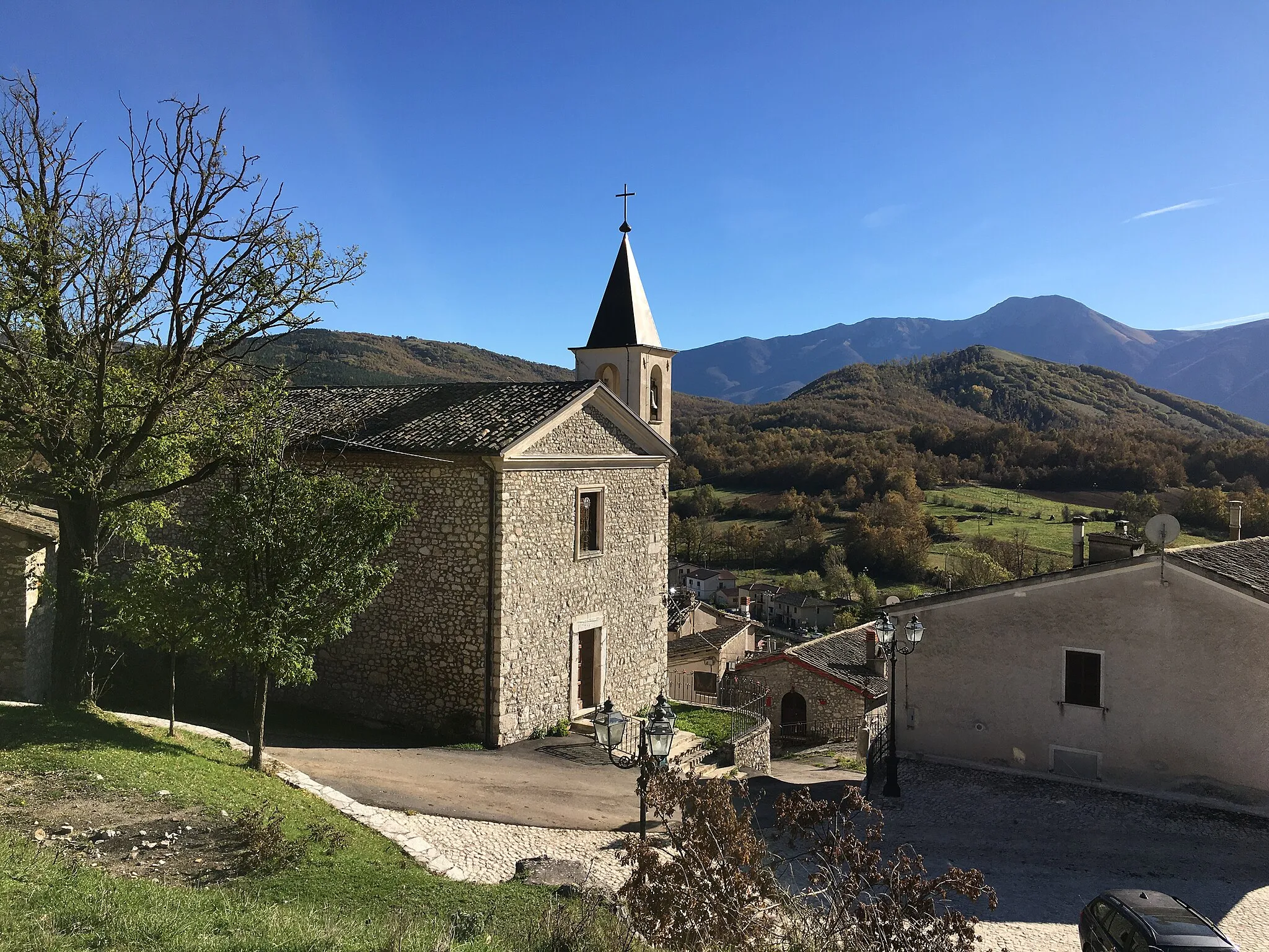 Photo showing: Parrocchia S. Giovanni Battista in Vindoli.jpg