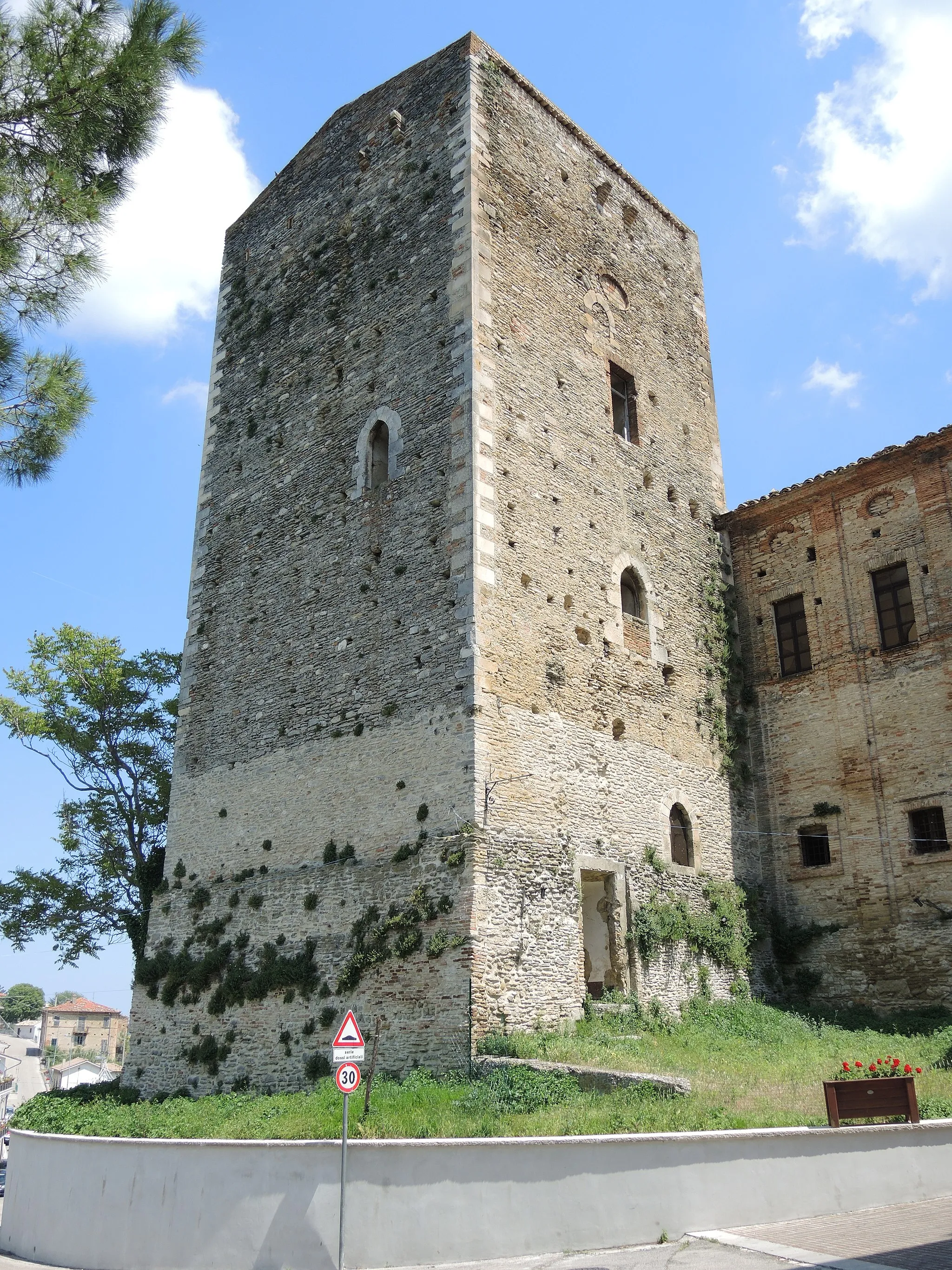 Photo showing: Rosciano (PE): Palazzo De Felice