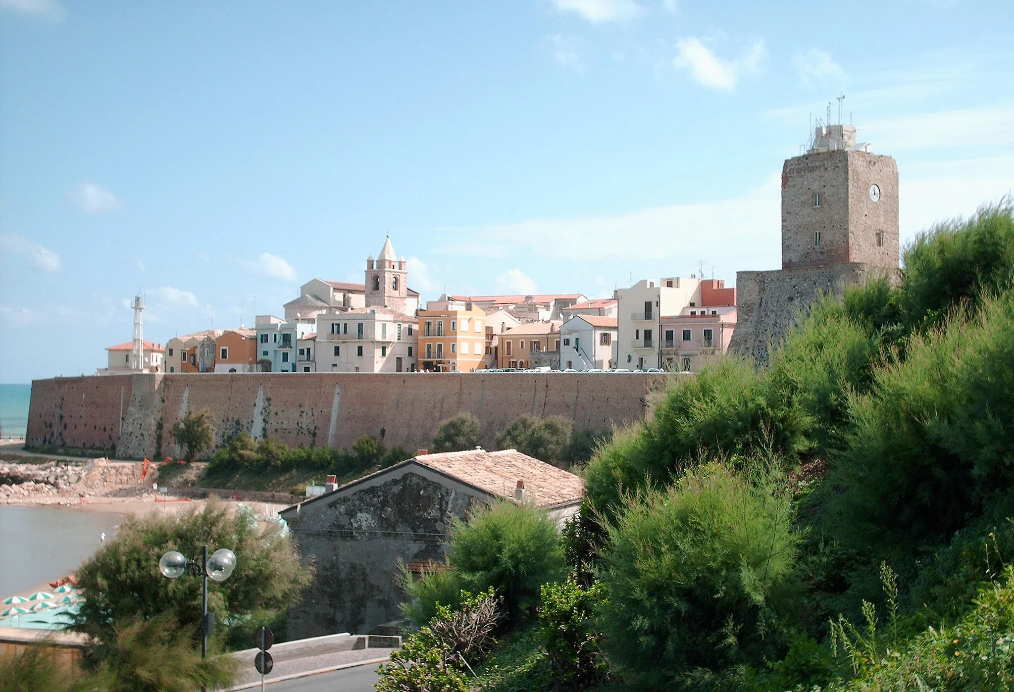 Photo showing: Borgo antico di Termoli visto dal mare