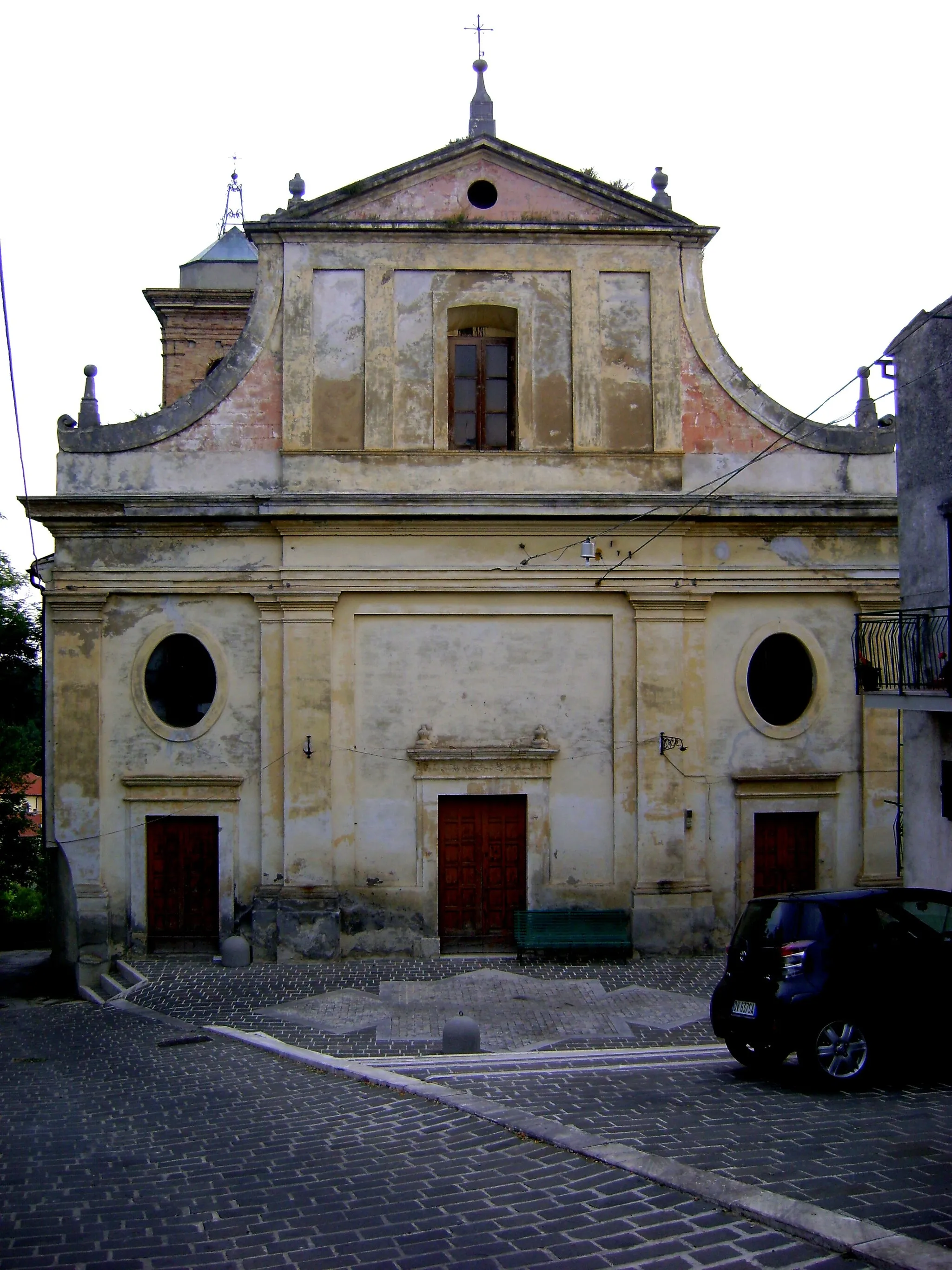 Photo showing: Facciata della chiesa di San Giovanni. Rapino, Chieti.